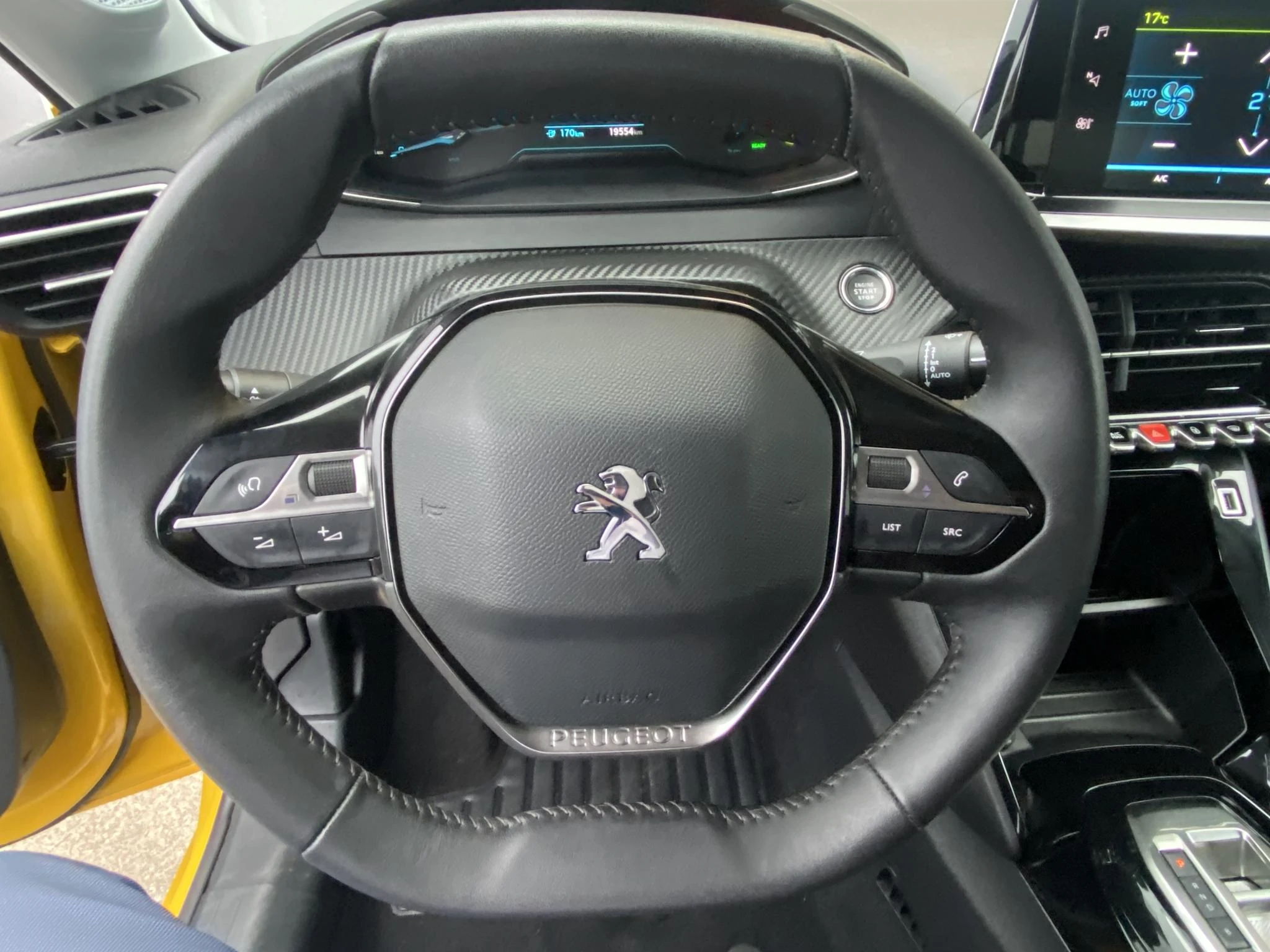Peugeot-e-208-image-13