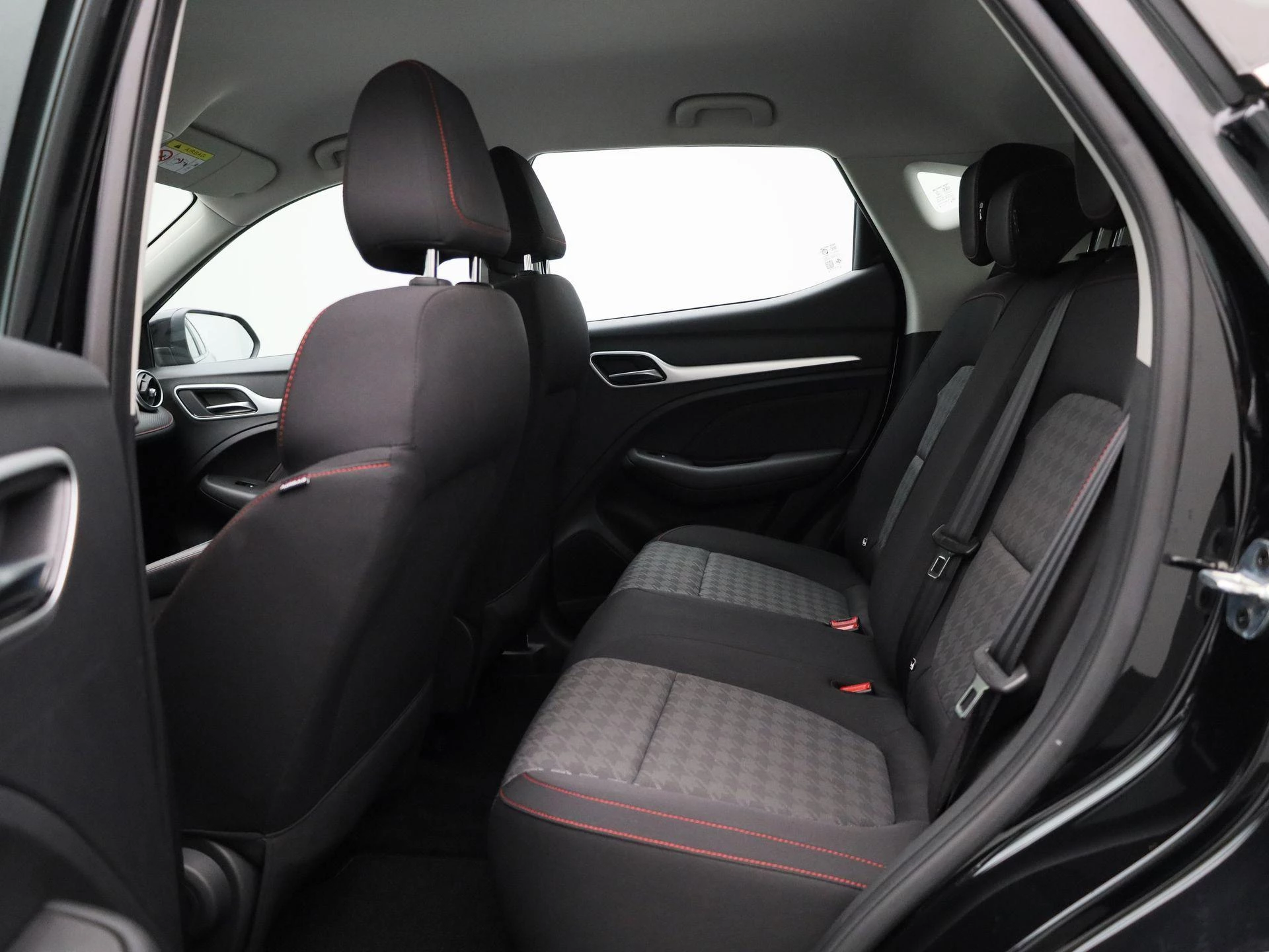 MG-ZS-image-10