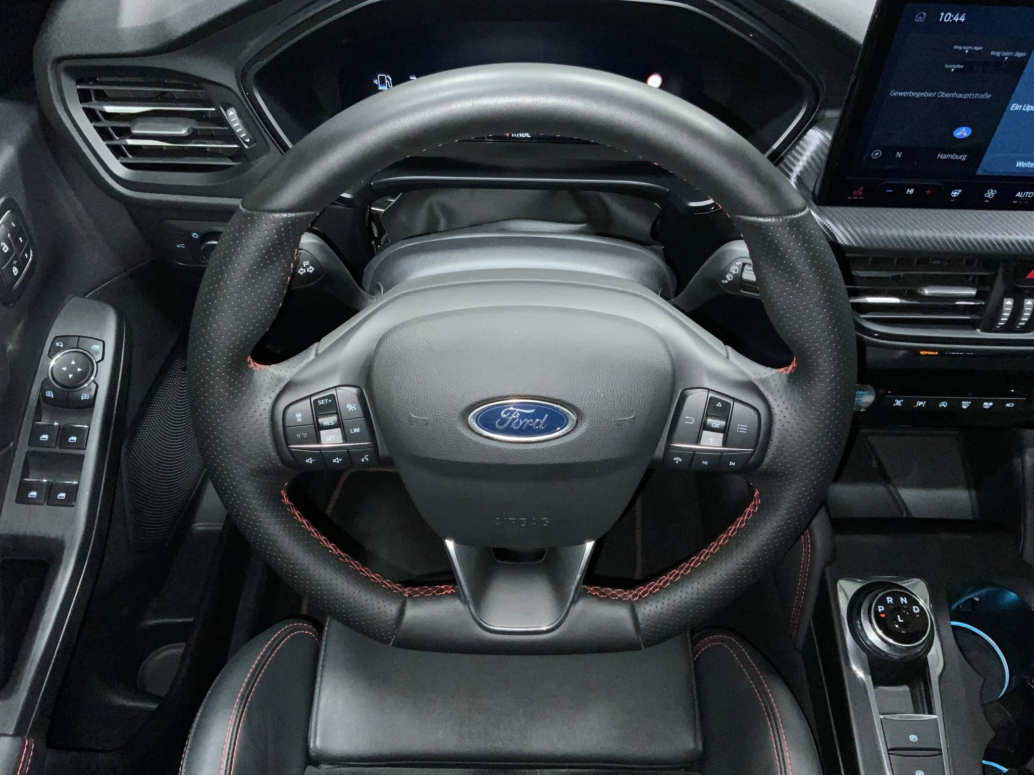 Ford-Kuga-image-12