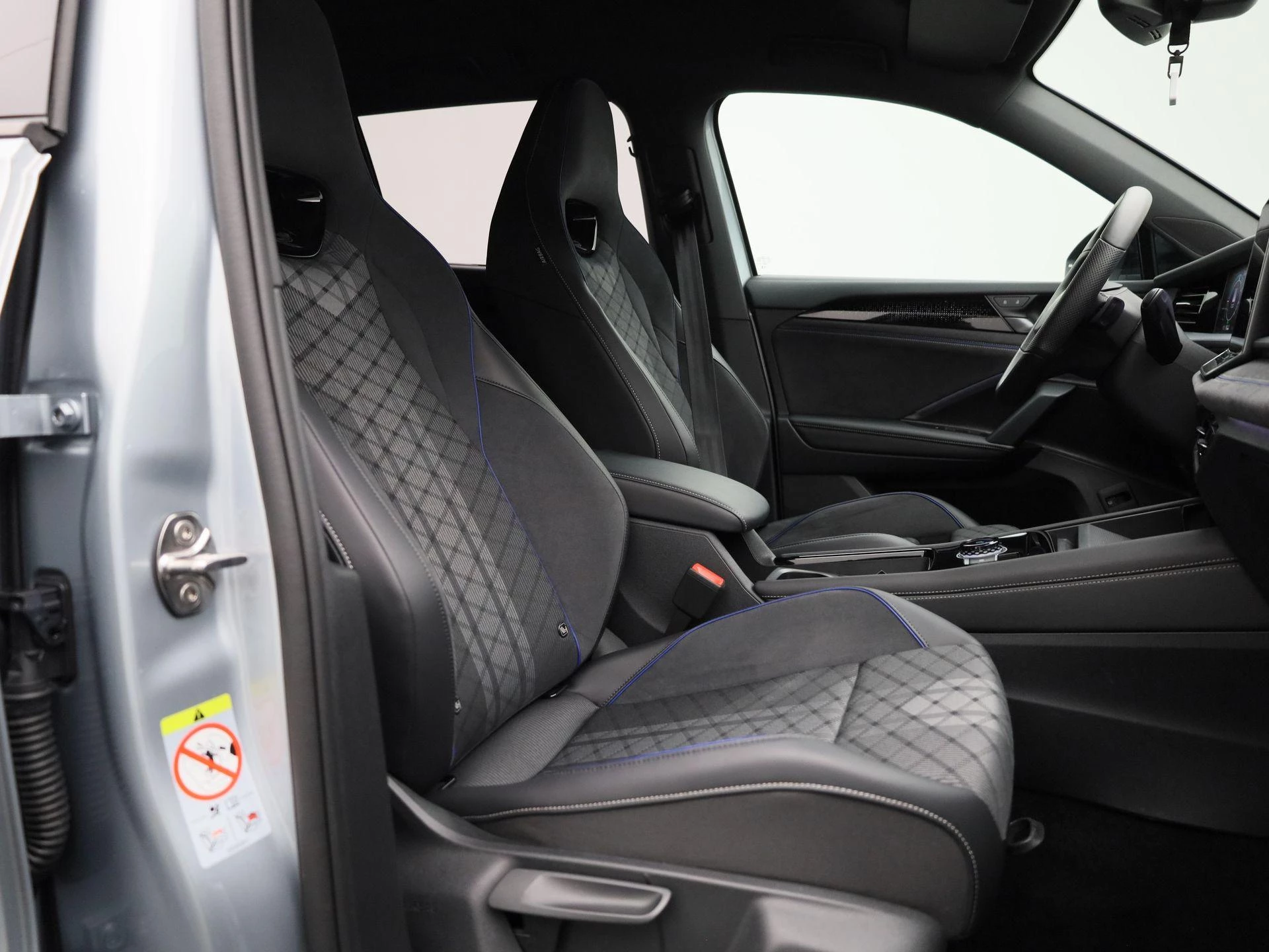 Volkswagen-Tayron-image-43