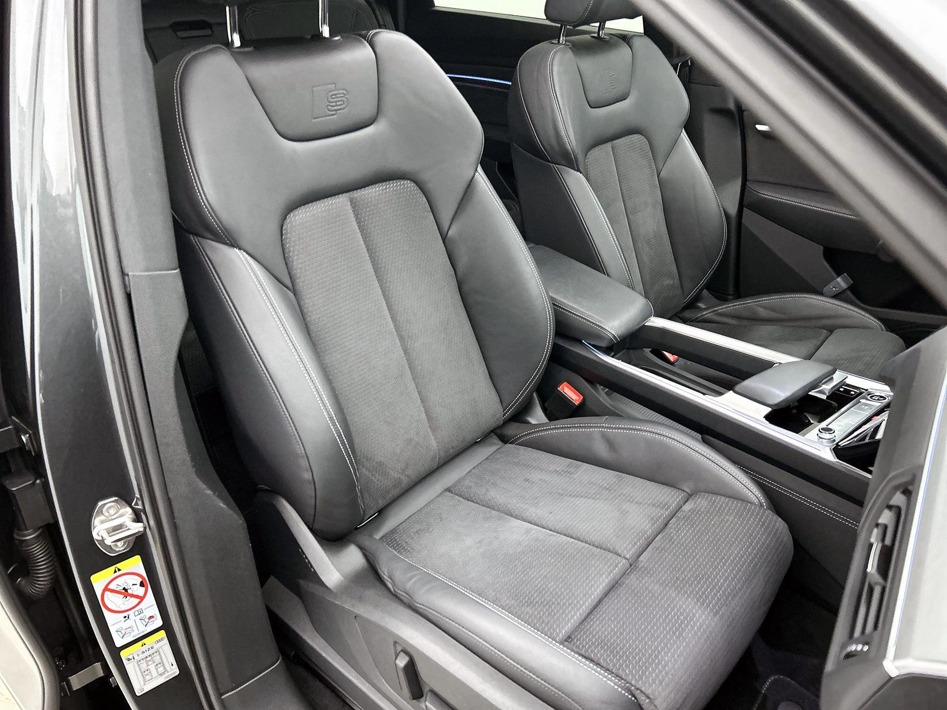 Audi Q8 e-tron 50 quattro S Edition 95 kWh 340 PK