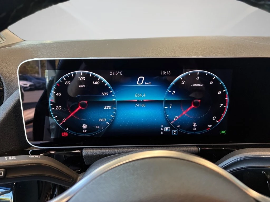 Mercedes-Benz-B-Klasse 220-image-5