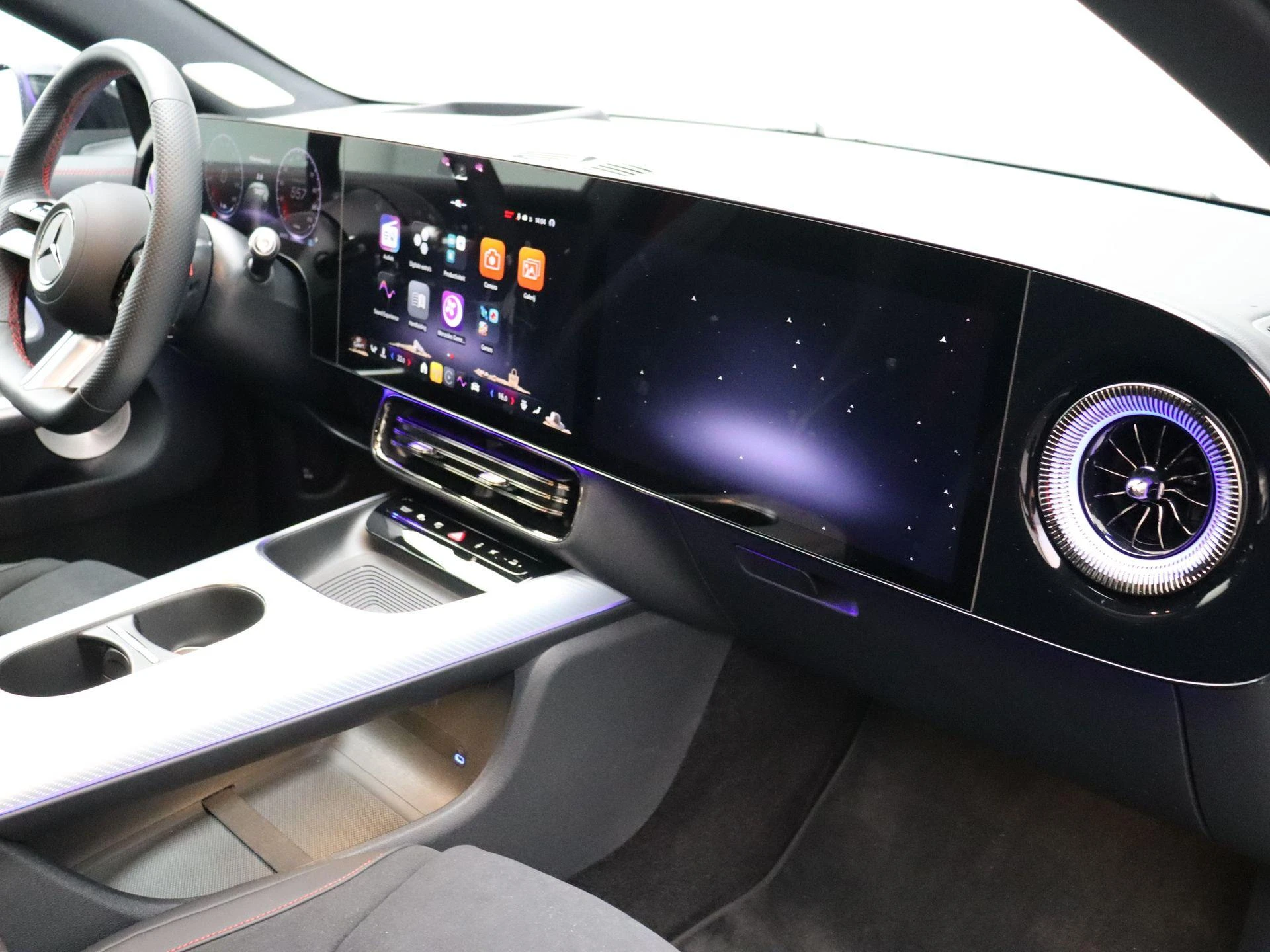Mercedes-Benz-CLA-image-23