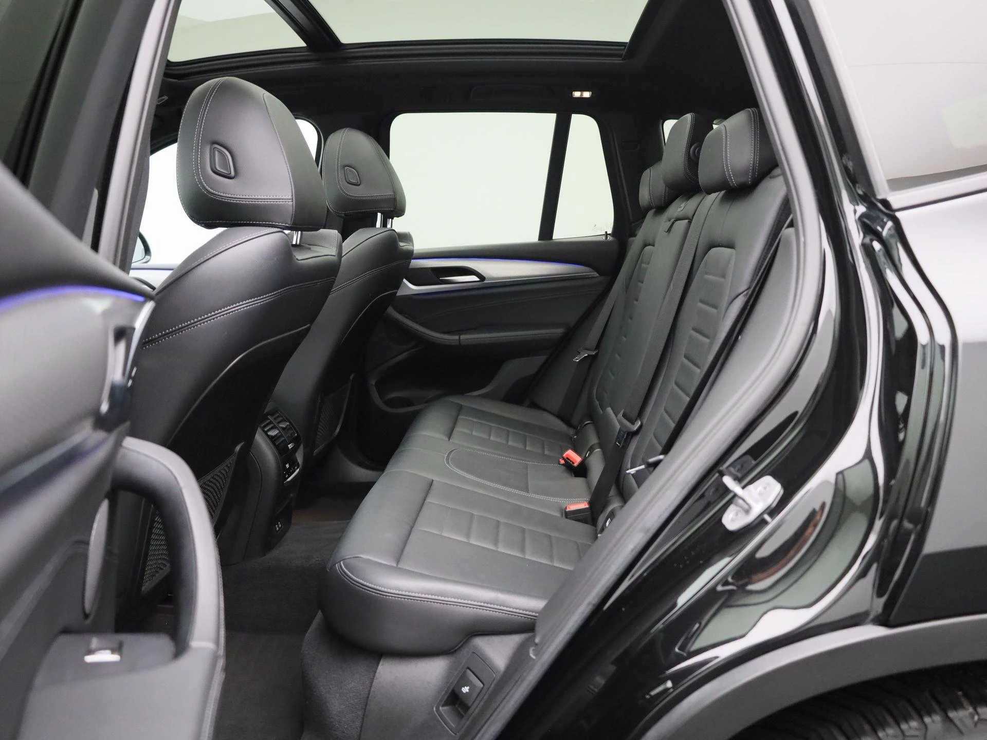 BMW X3 sDrive18d (110 kW)