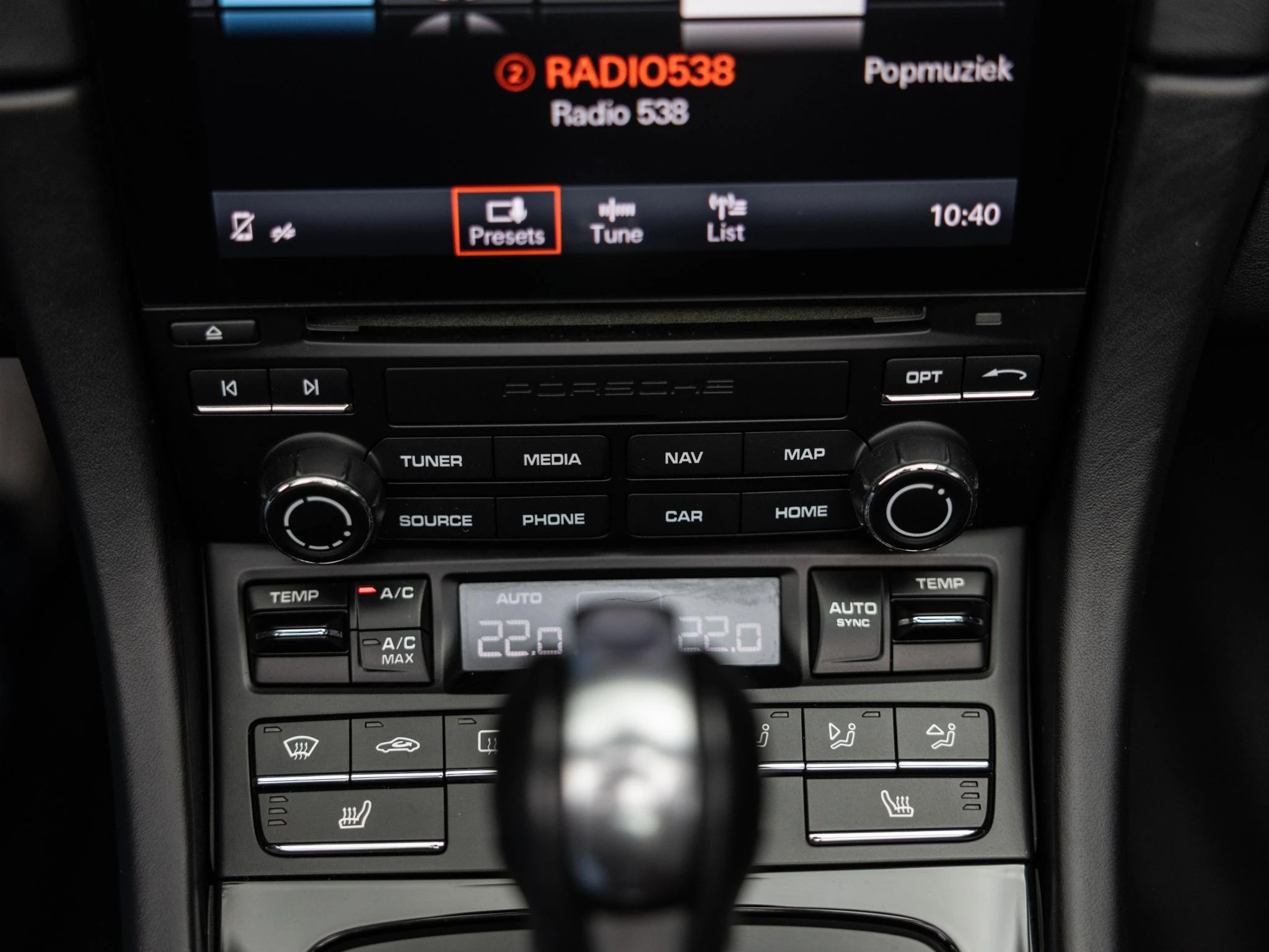 Porsche-911-image-47