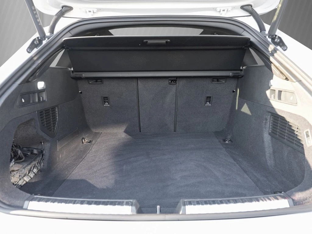 Audi A5 Avant TDI quattro S tronic edition one /AHK