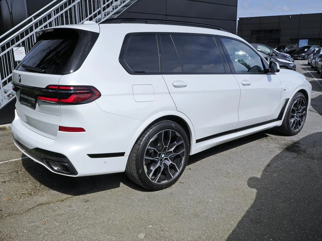 BMW-X7-image-3