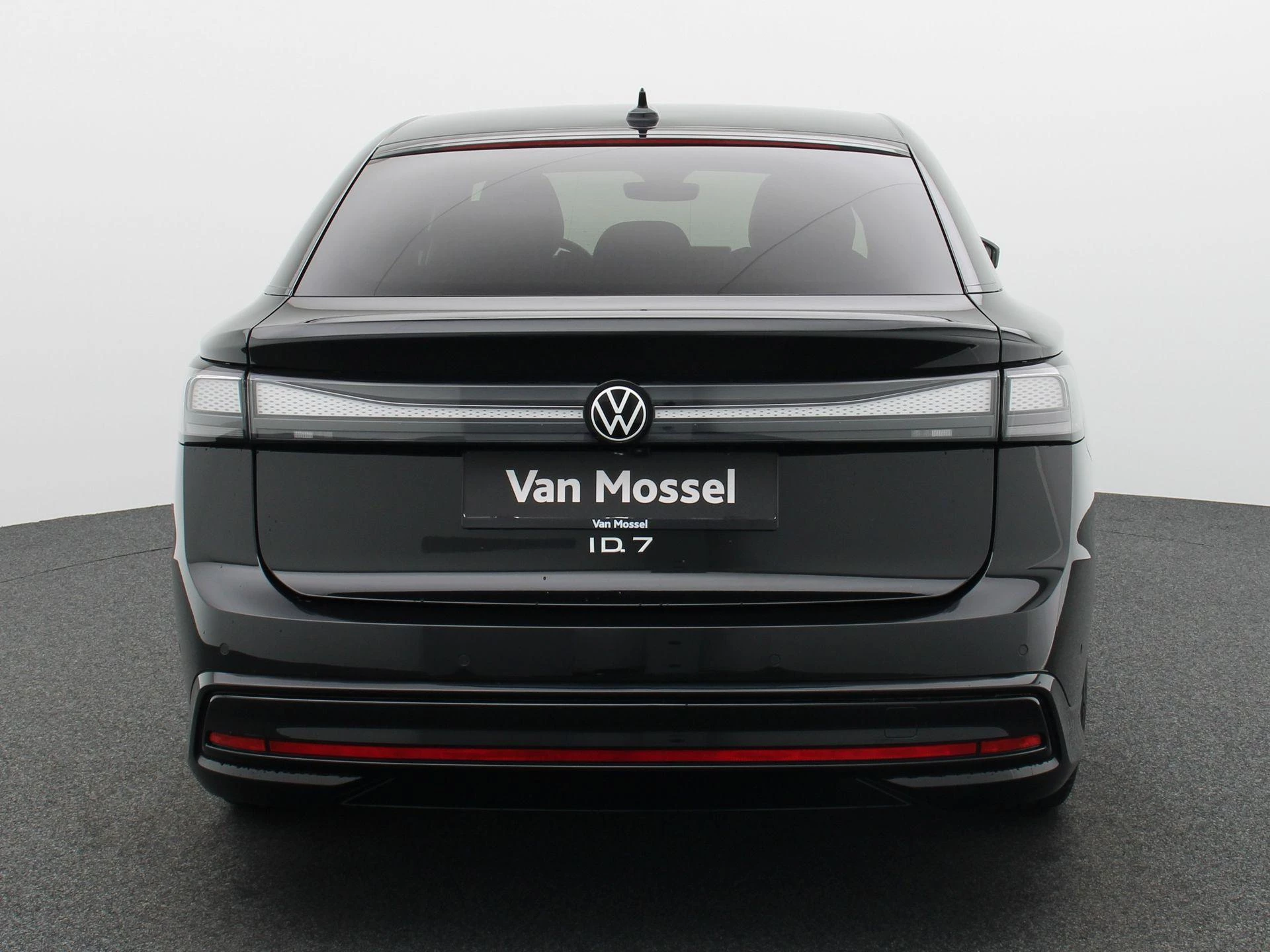 Volkswagen-ID.7-image-4