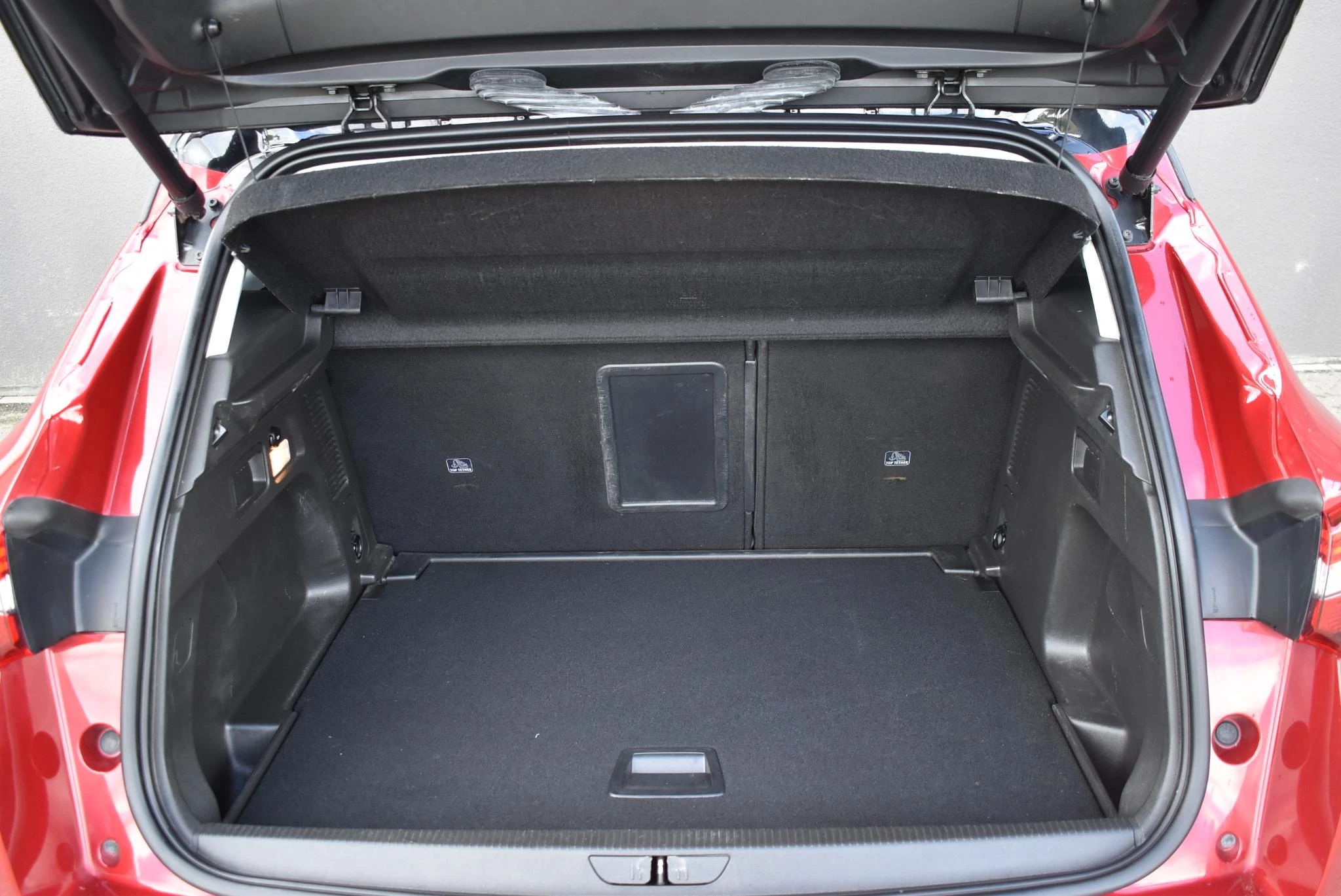 Opel-Grandland X-image-8