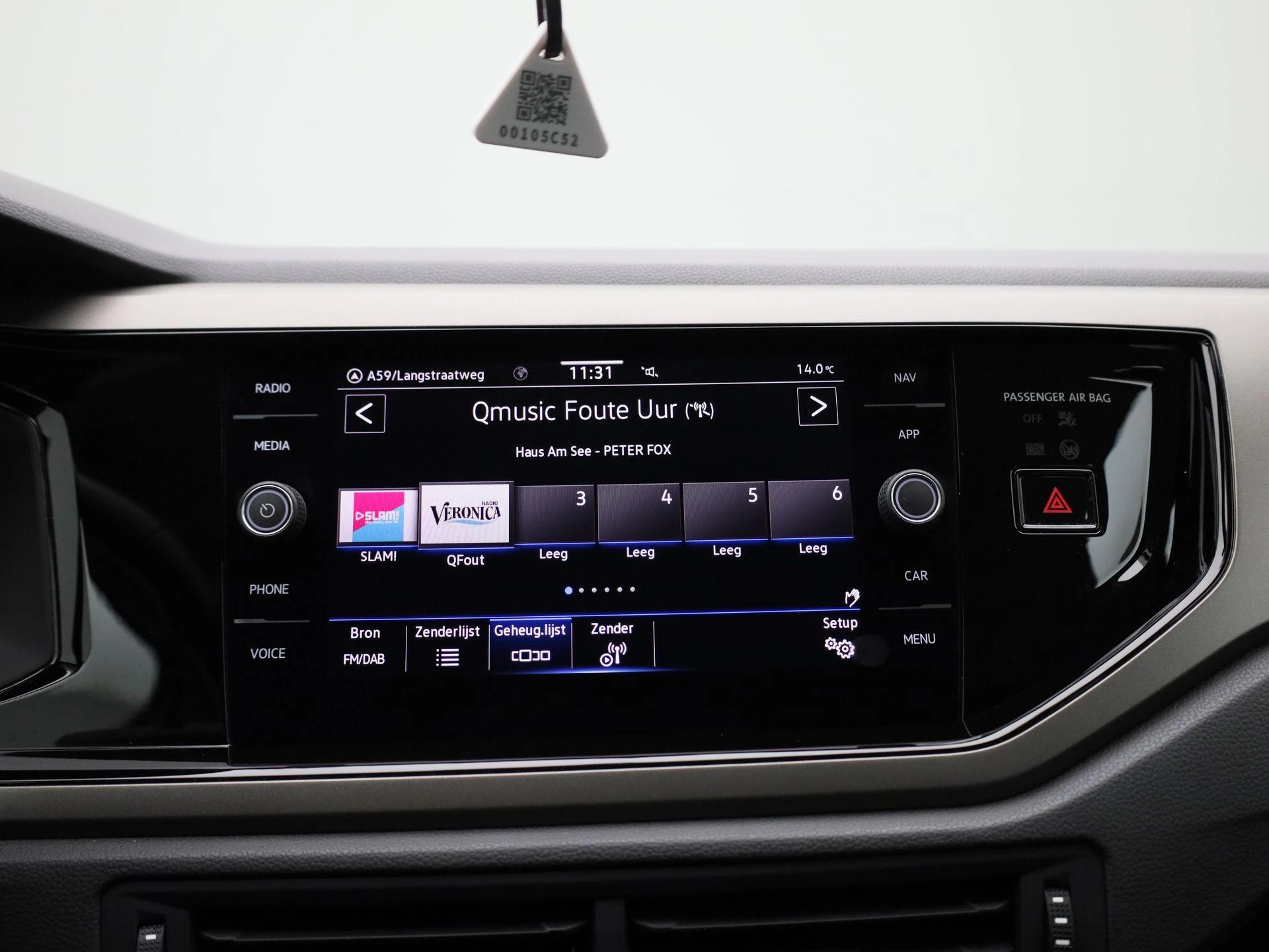 Volkswagen-Polo-image-19