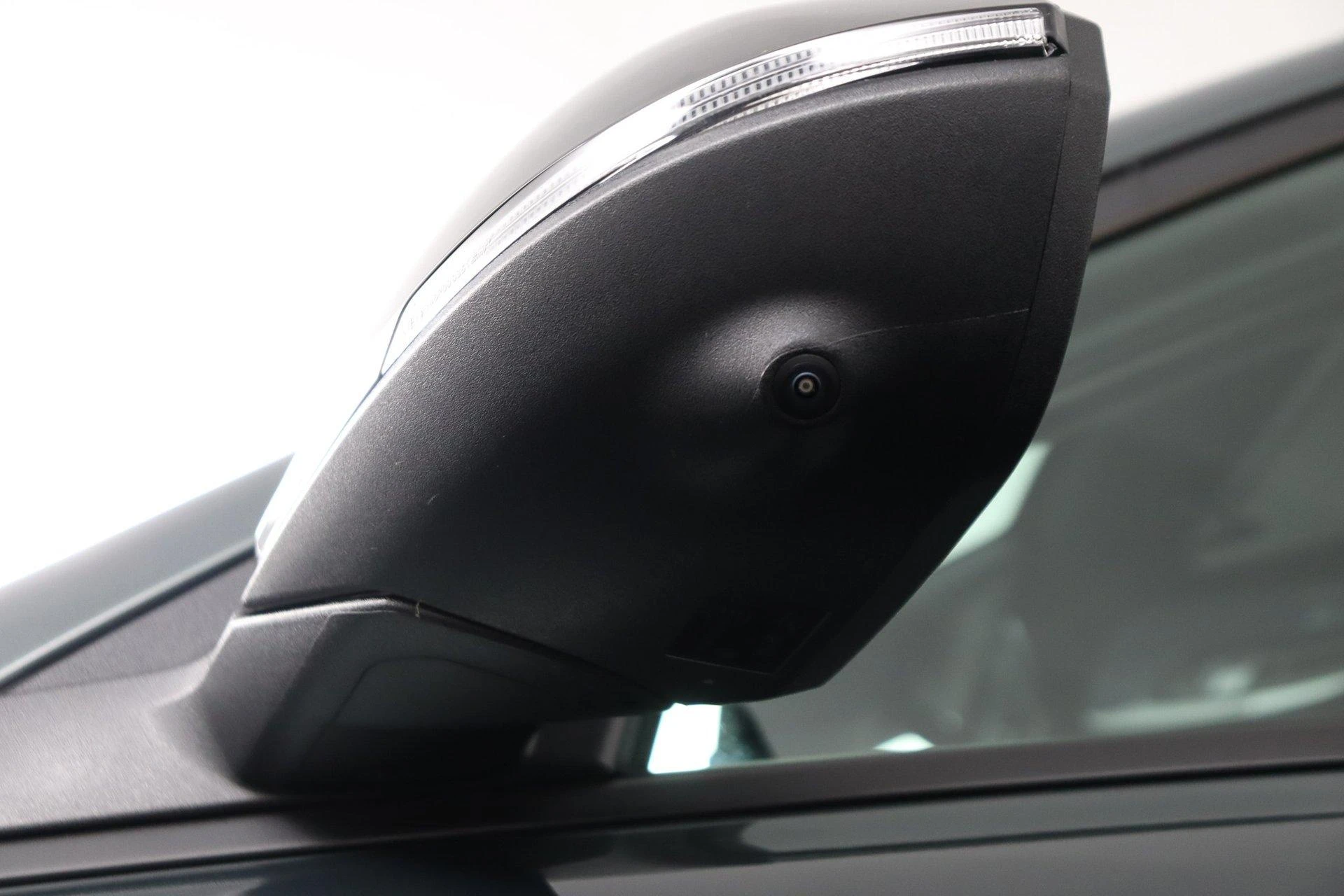 Hyundai-Kona-image-33