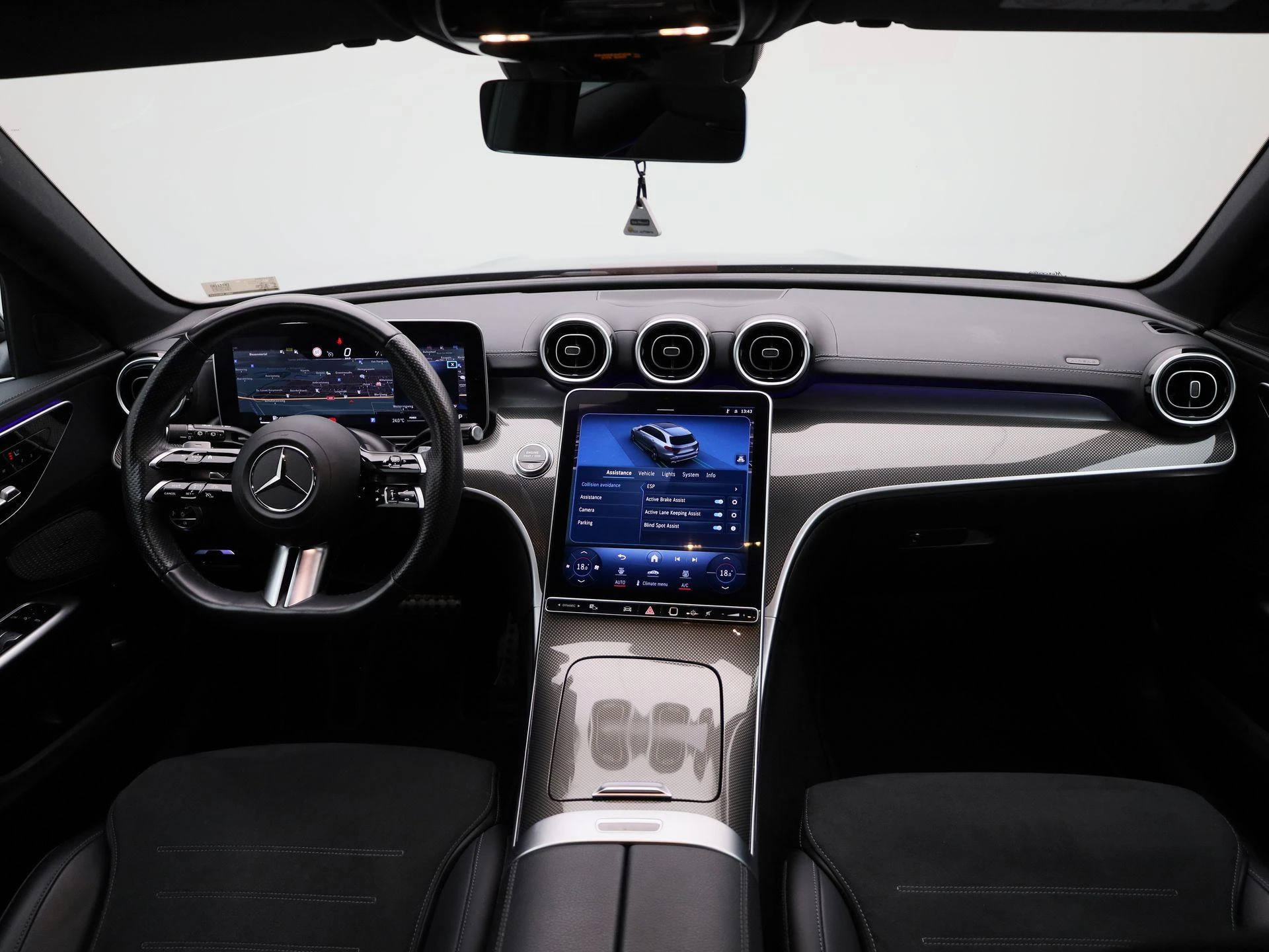 Mercedes-Benz-C-Klasse-image-39