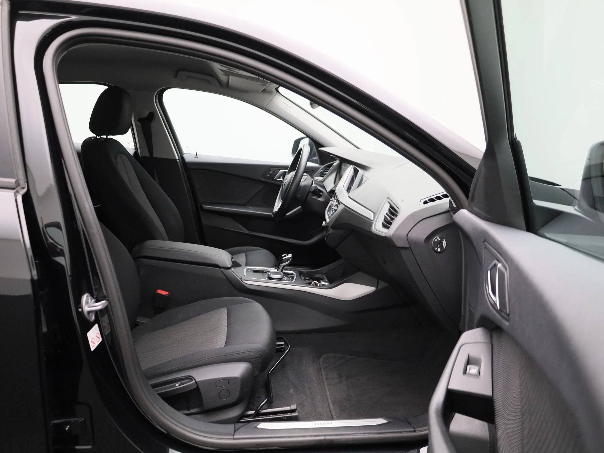 BMW-1 Reeks-image-31