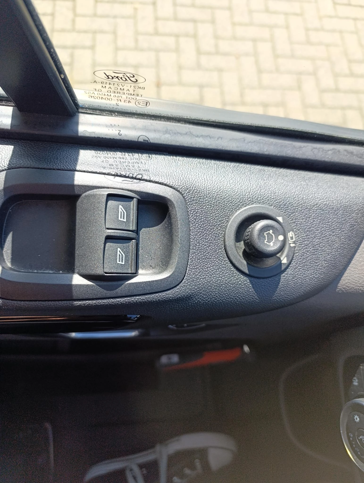 Ford-Transit Custom-image-16
