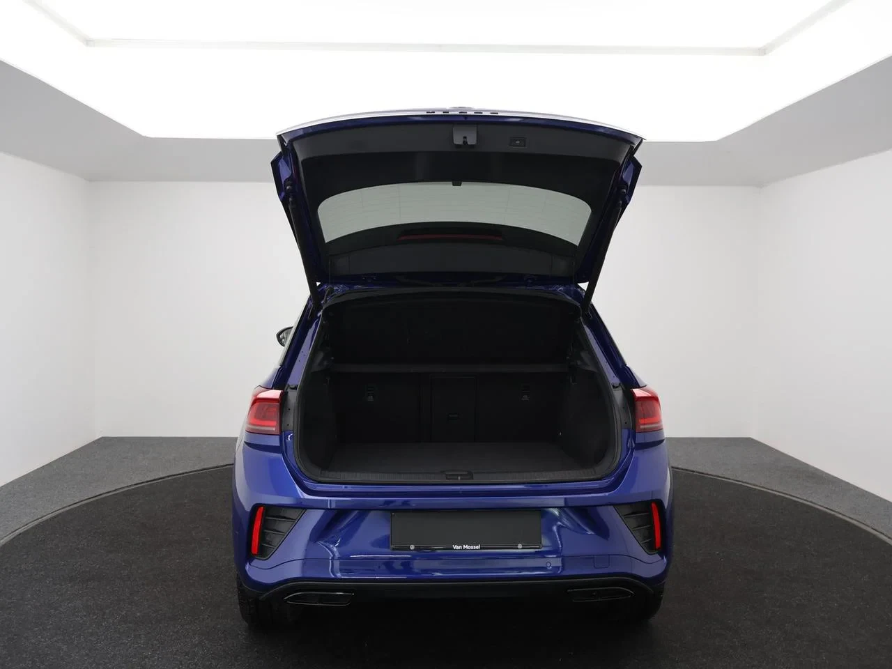 Volkswagen-T-Roc-image-25
