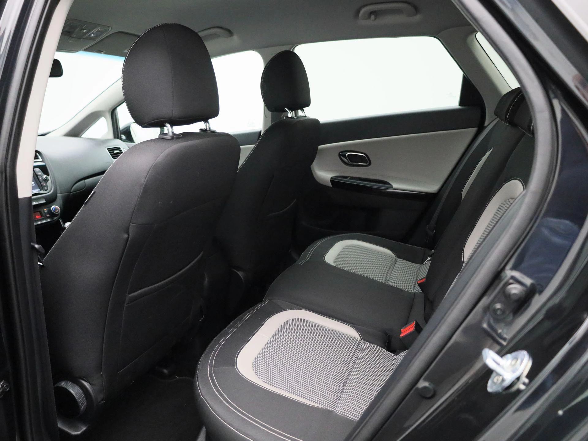 Kia-cee'd-image-9