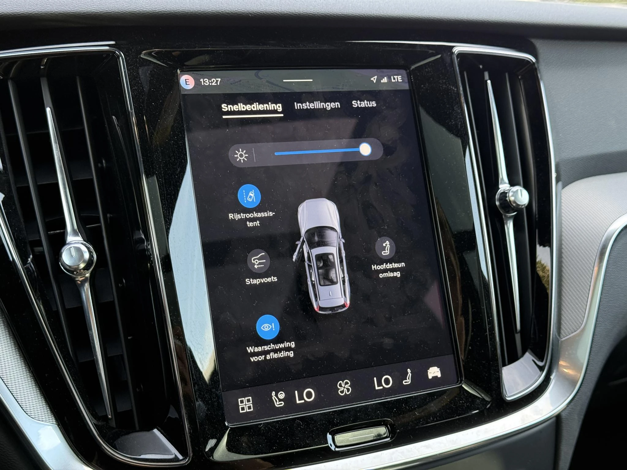 Volvo-V60-image-23