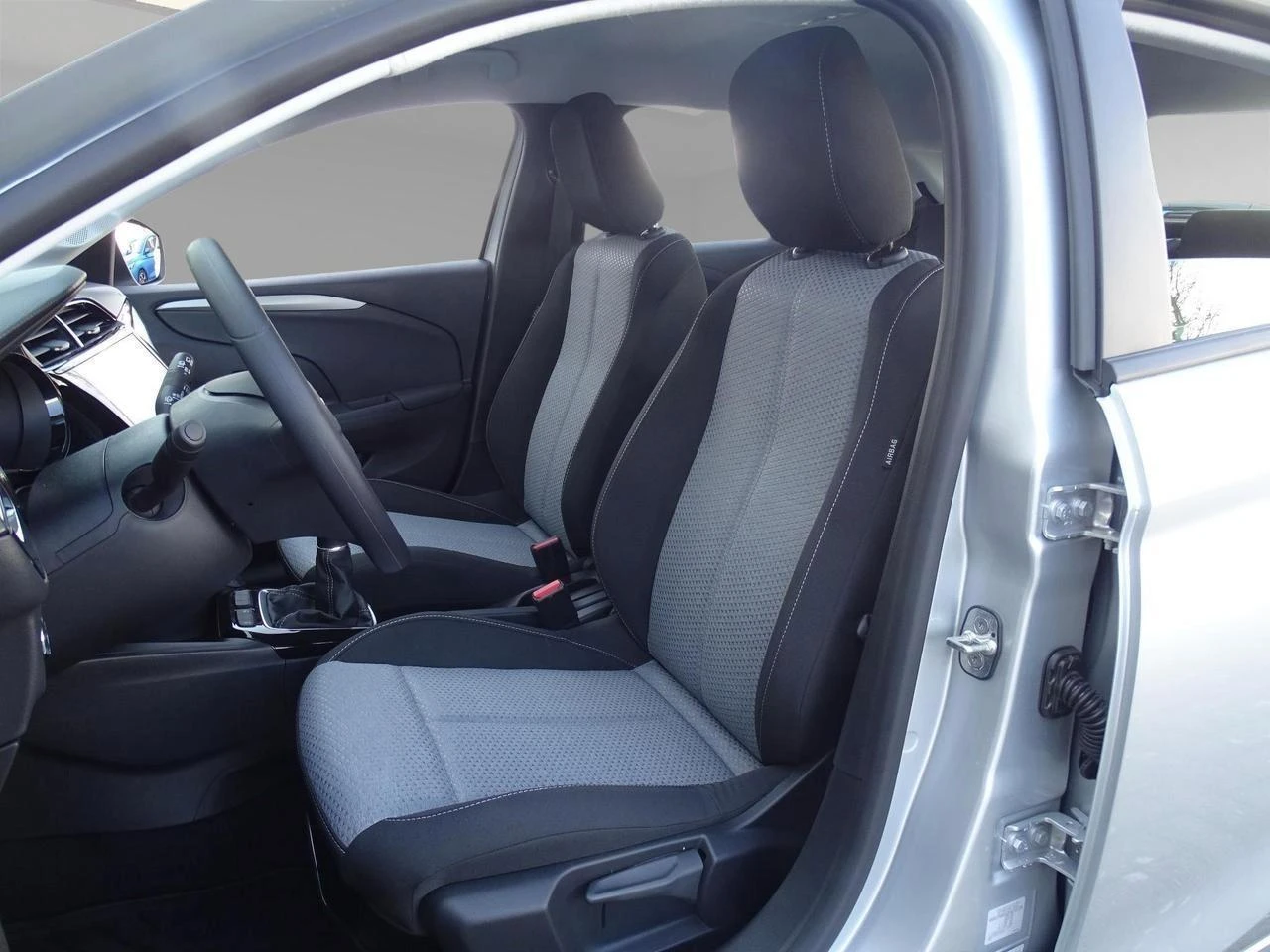 Opel-Corsa-image-7