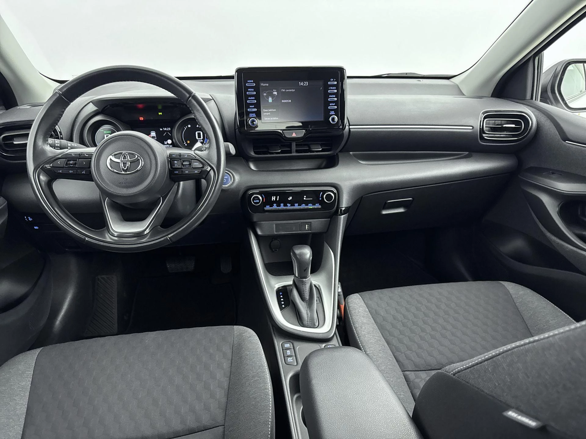 Toyota-Yaris-image-15