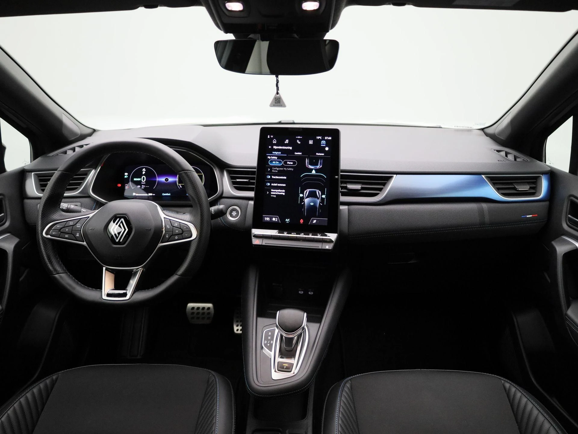Renault-Captur-image-39