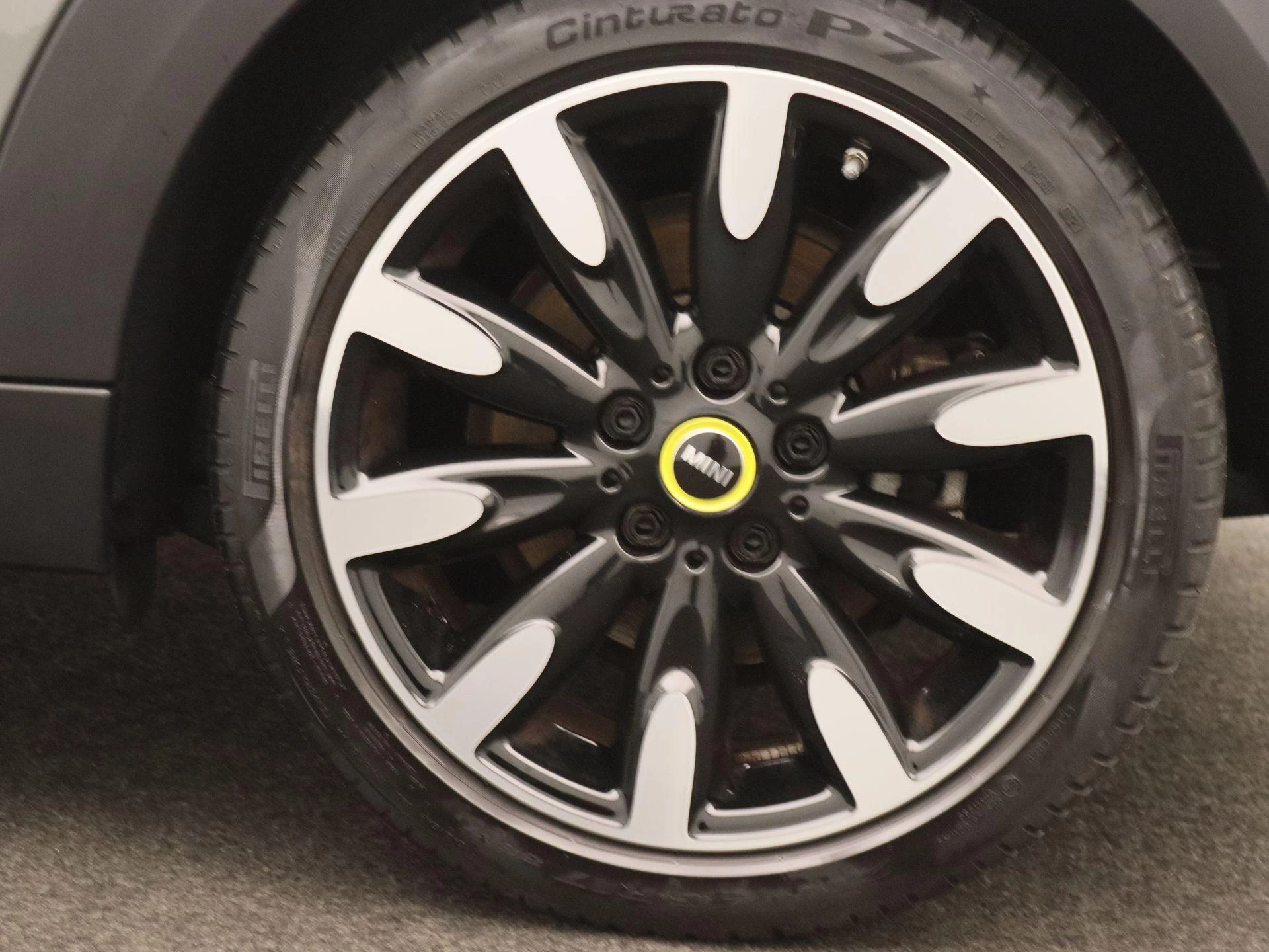 MINI-Electric-image-16