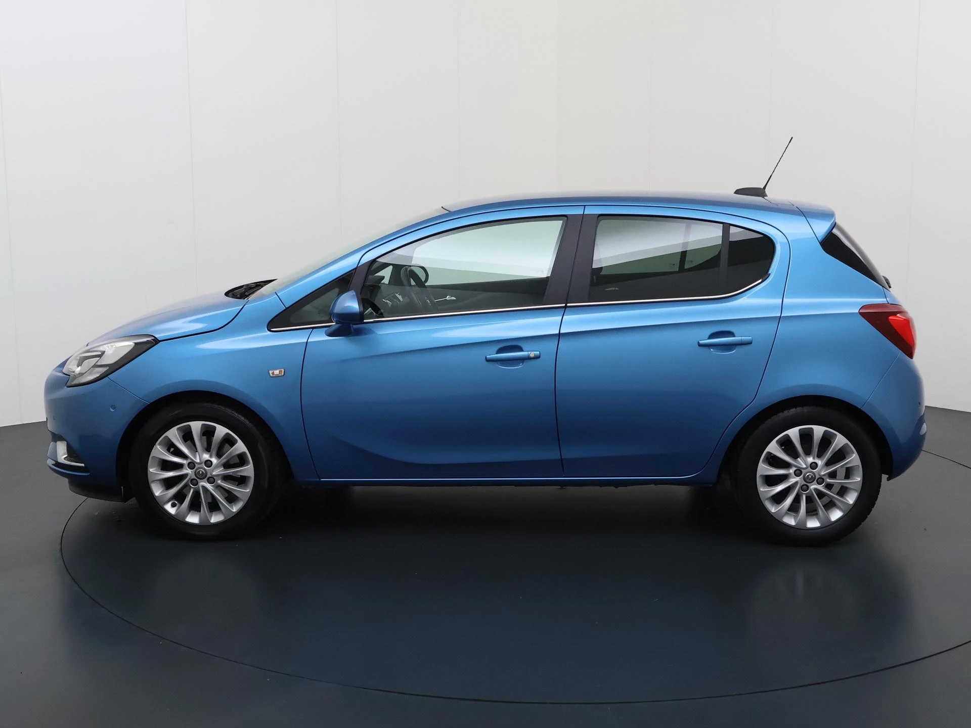 Opel-Corsa-image-3