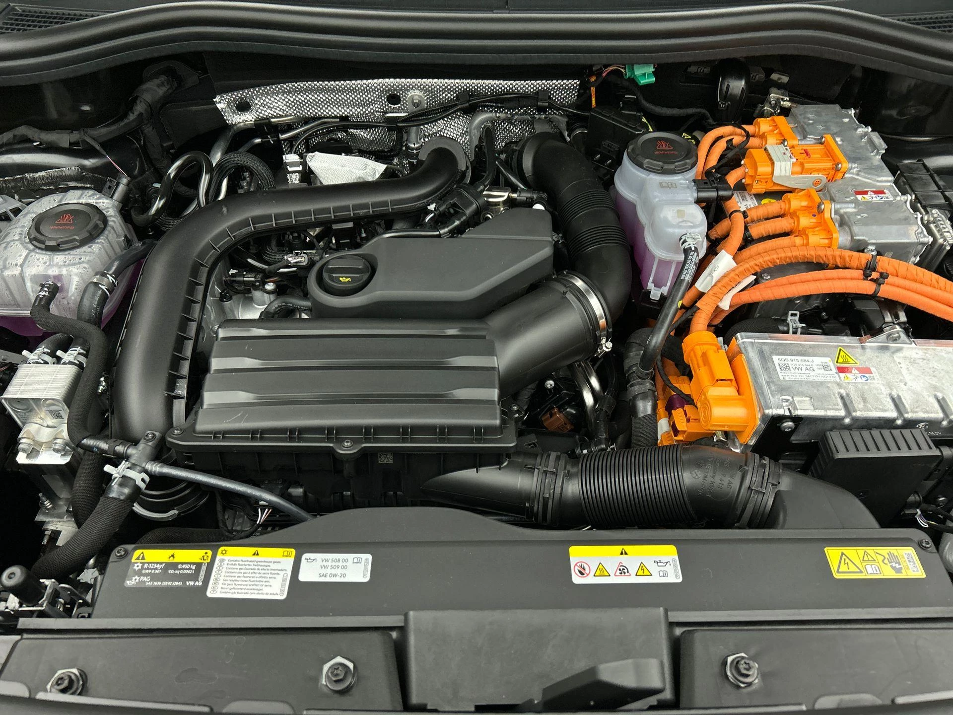Volkswagen Tayron 1.5 eHybrid R-Line Edition