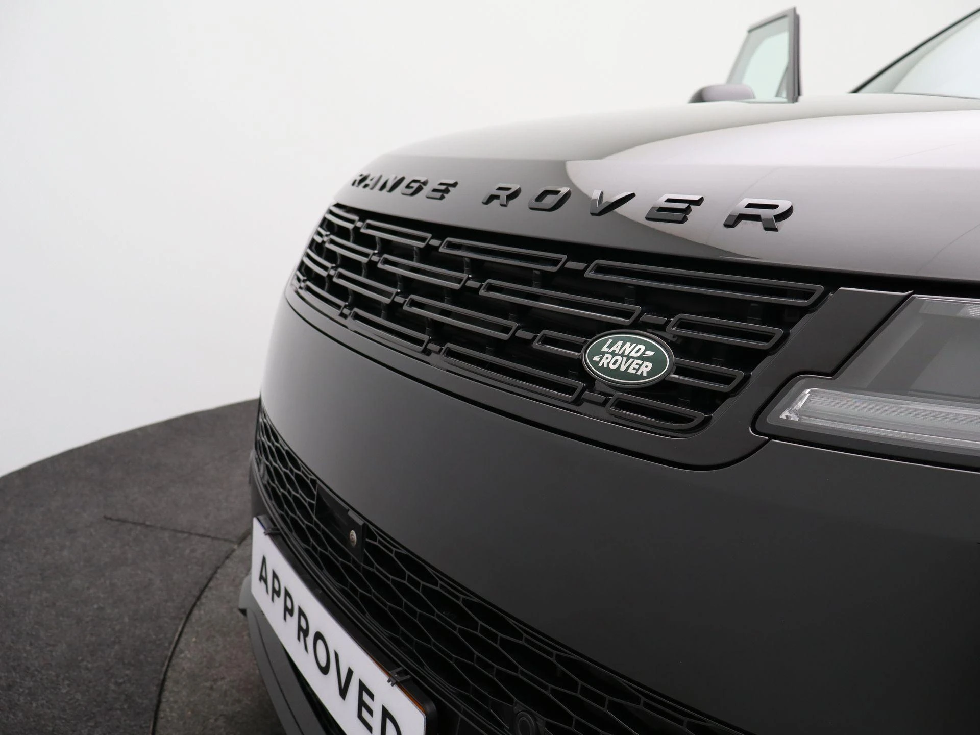 Land Rover-Range Rover Sport-image-16