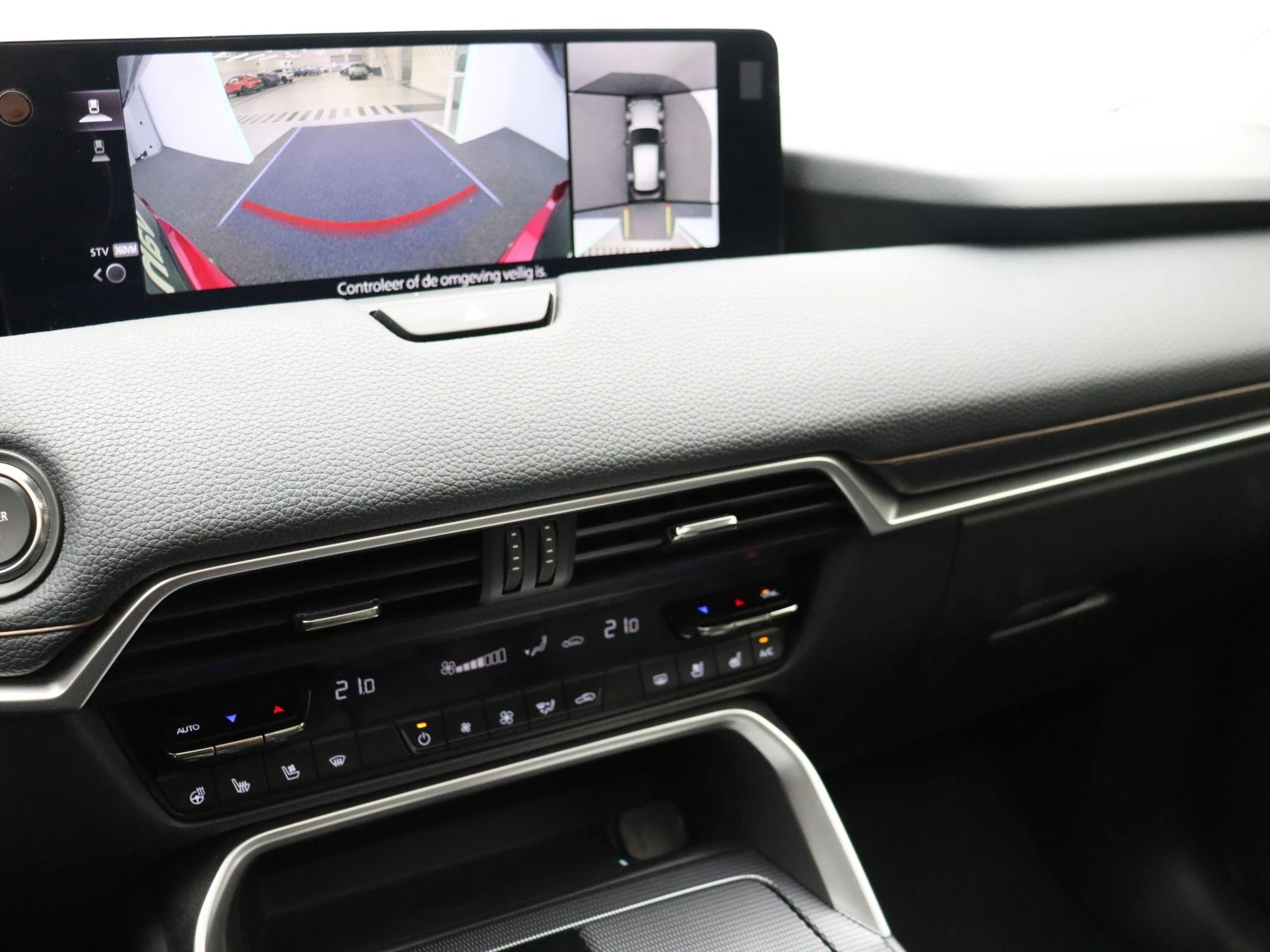 Mazda-CX-60-image-18