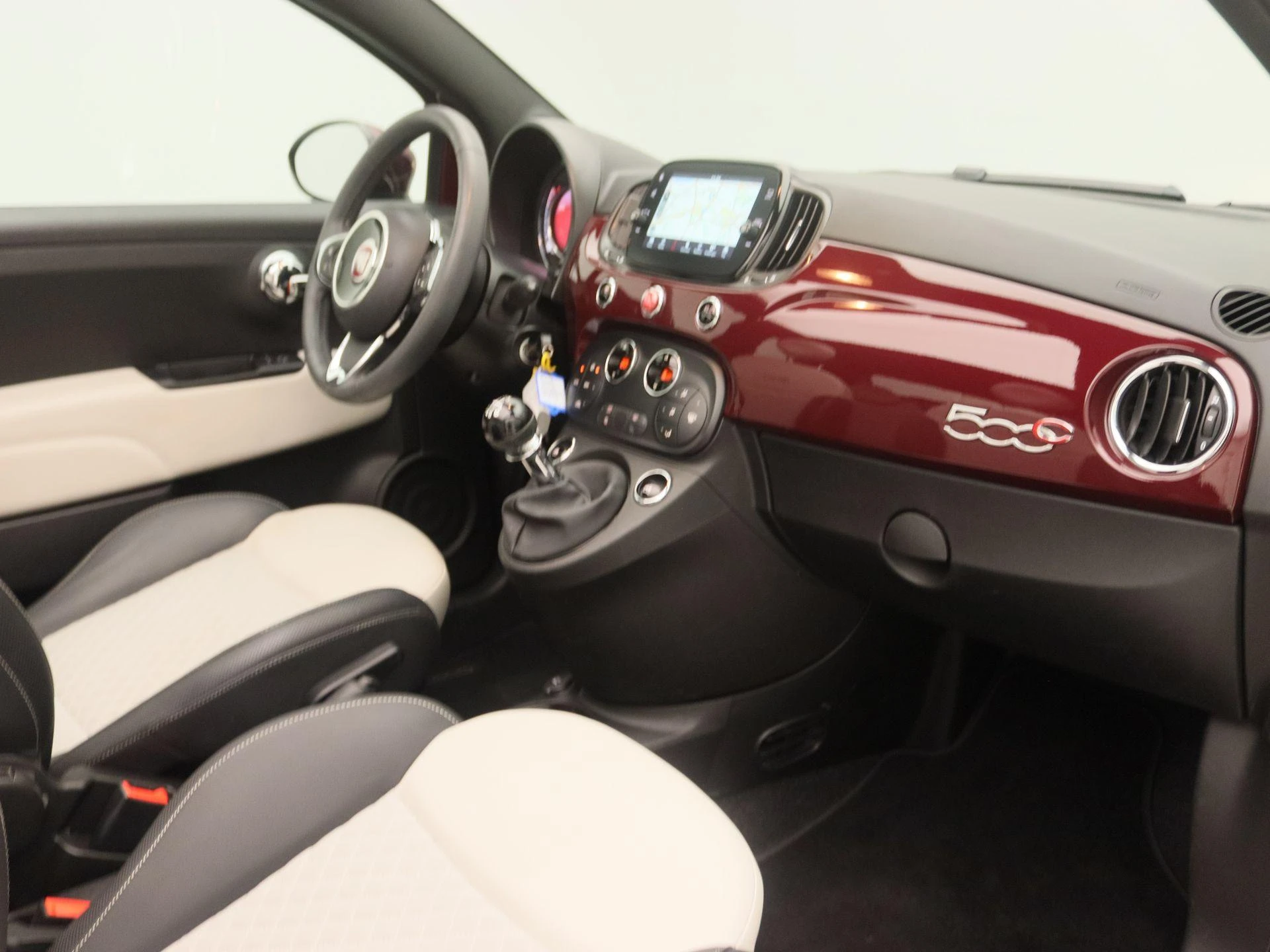 Fiat-500C-image-21