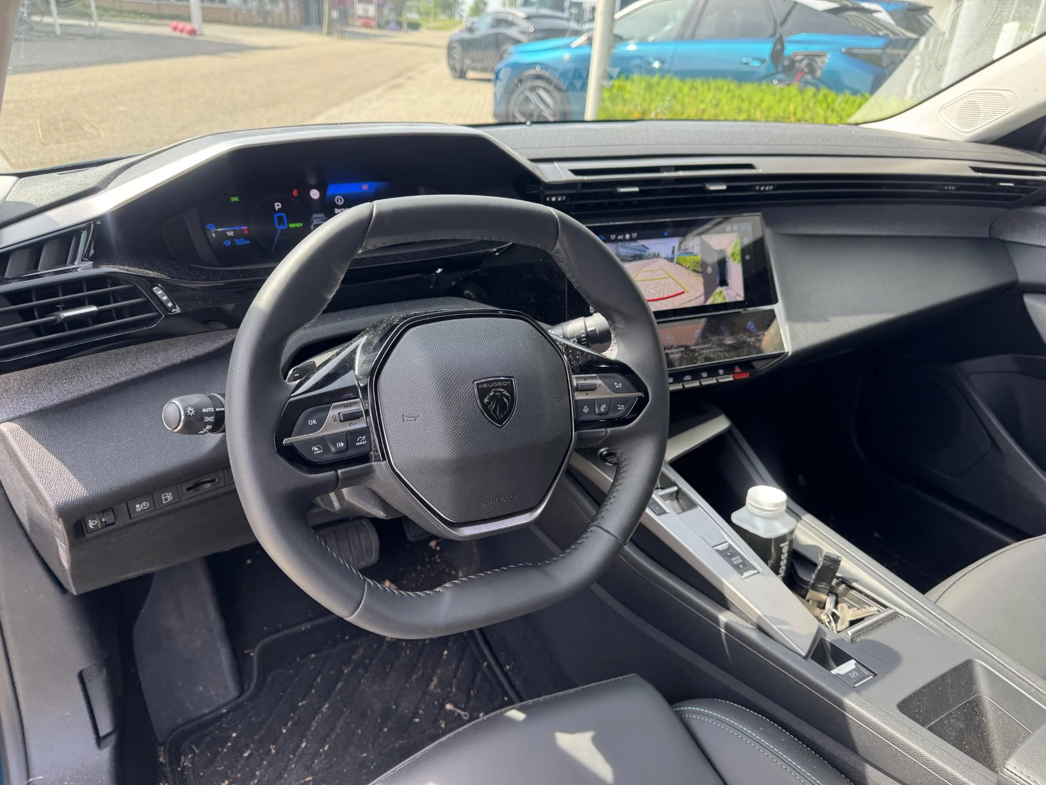Peugeot 408 1.6 HYbrid Allure Pack 225 EAT8