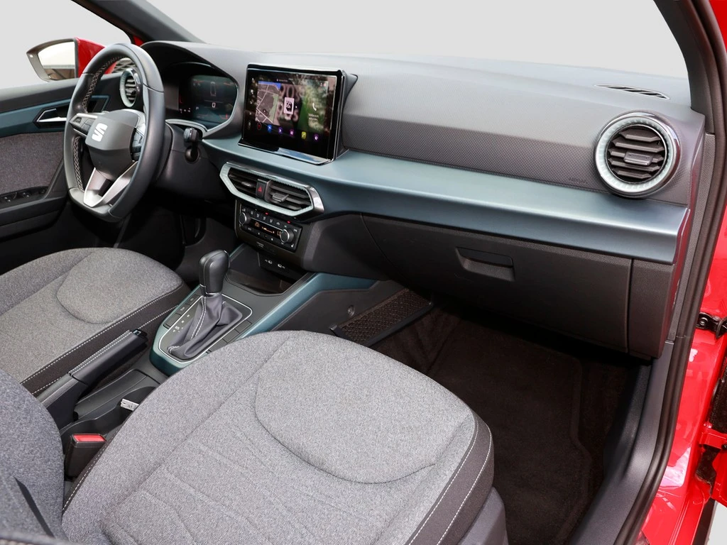 SEAT-Arona-image-7