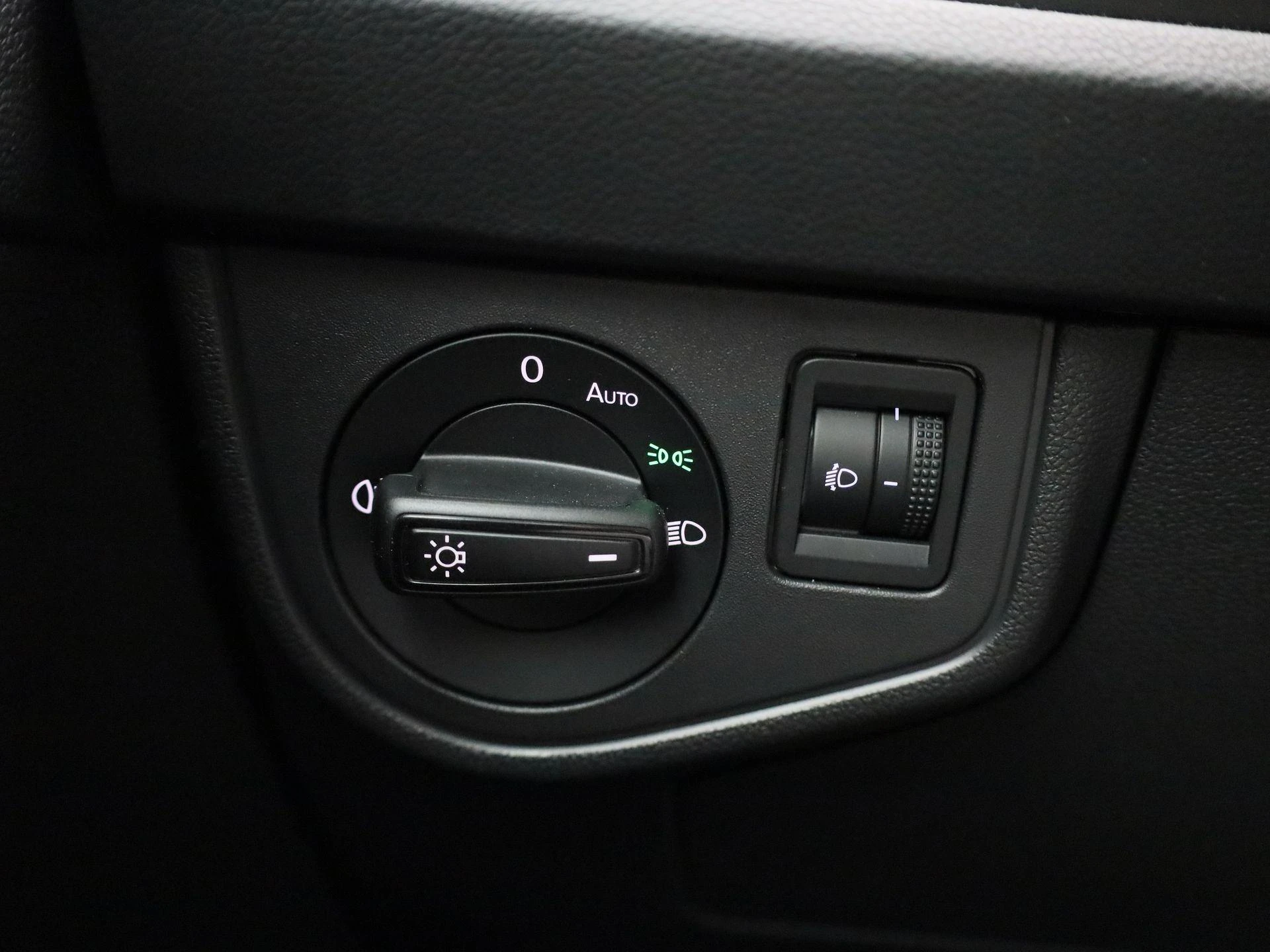 Volkswagen-Taigo-image-19
