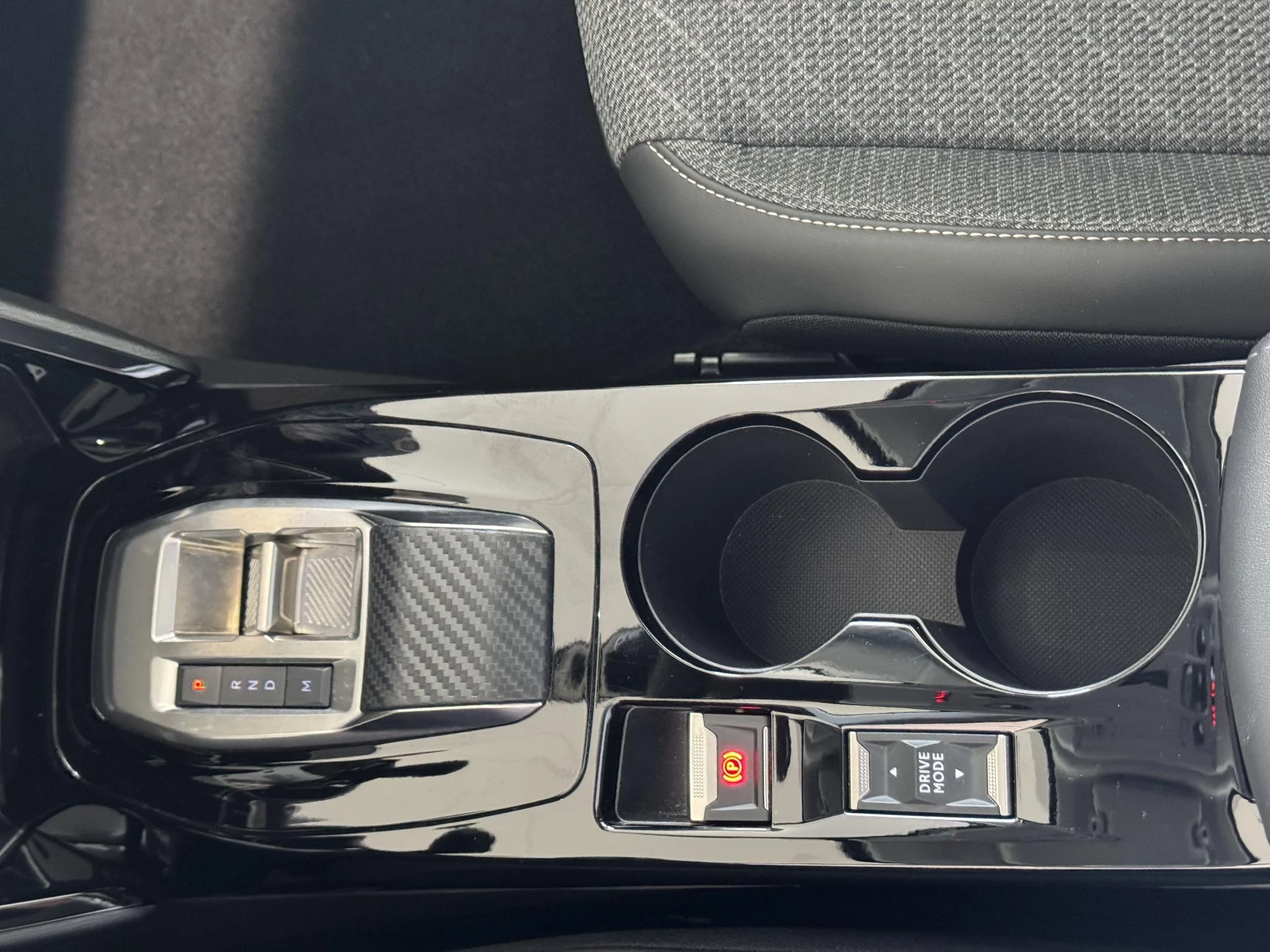 Peugeot-208-image-7