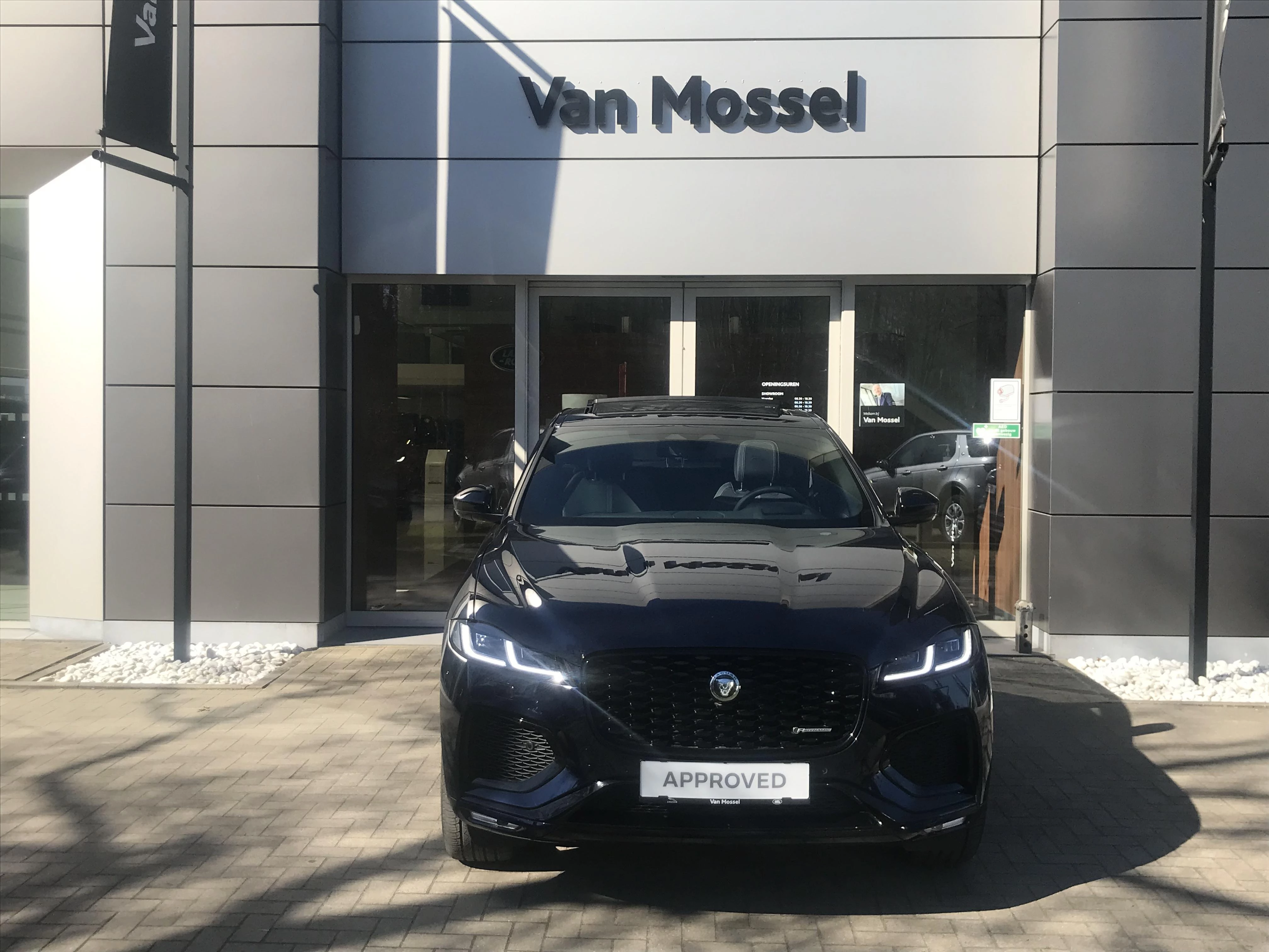 Jaguar-F-PACE-image-7