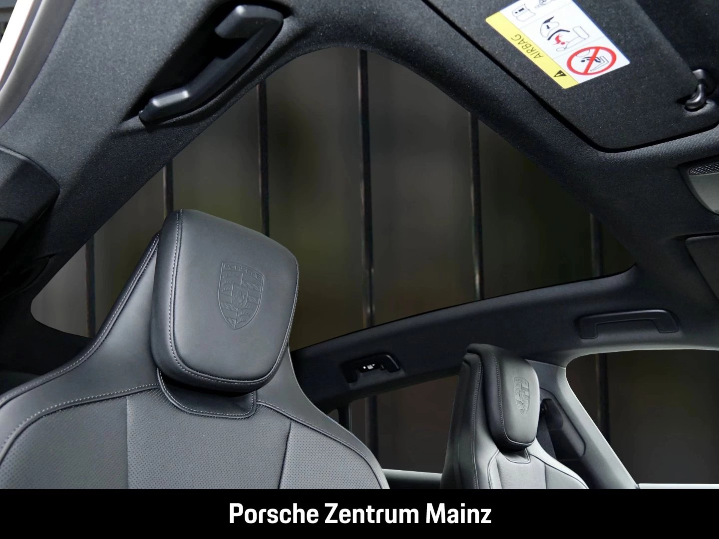 Porsche Taycan Sport Turismo Black Edition NW ZUM HAUSPR black edition