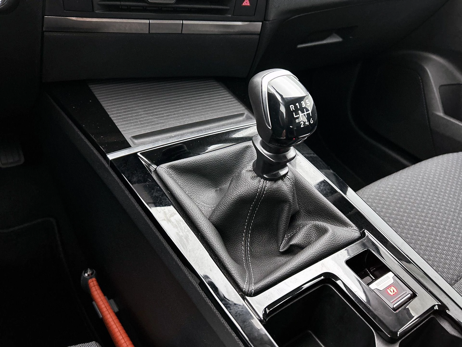 Opel-Astra-image-8