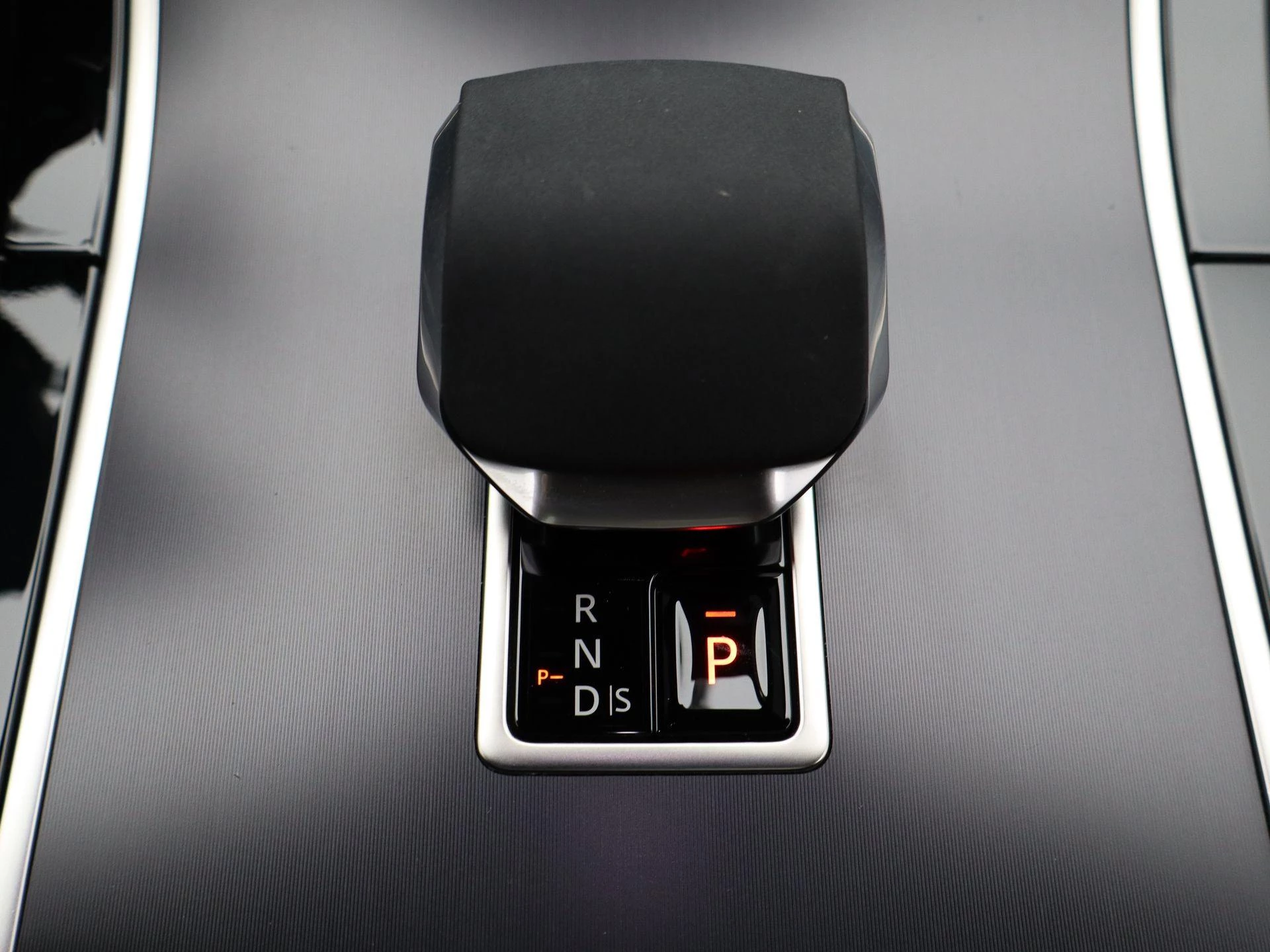 Land Rover Range Rover Evoque 1.5 P270e PHEV AWD SE Dynamic Edition