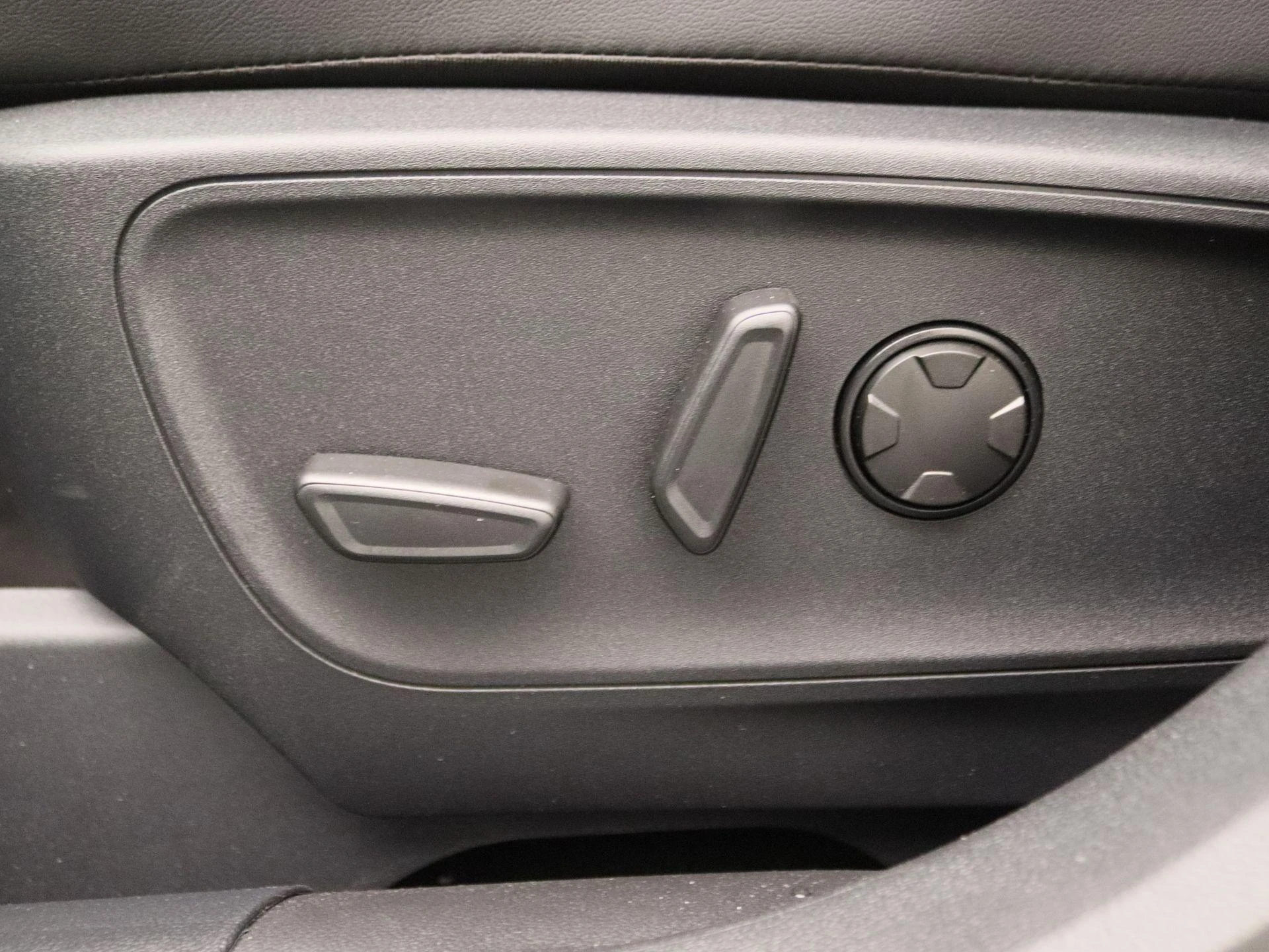 Ford-Kuga-image-14