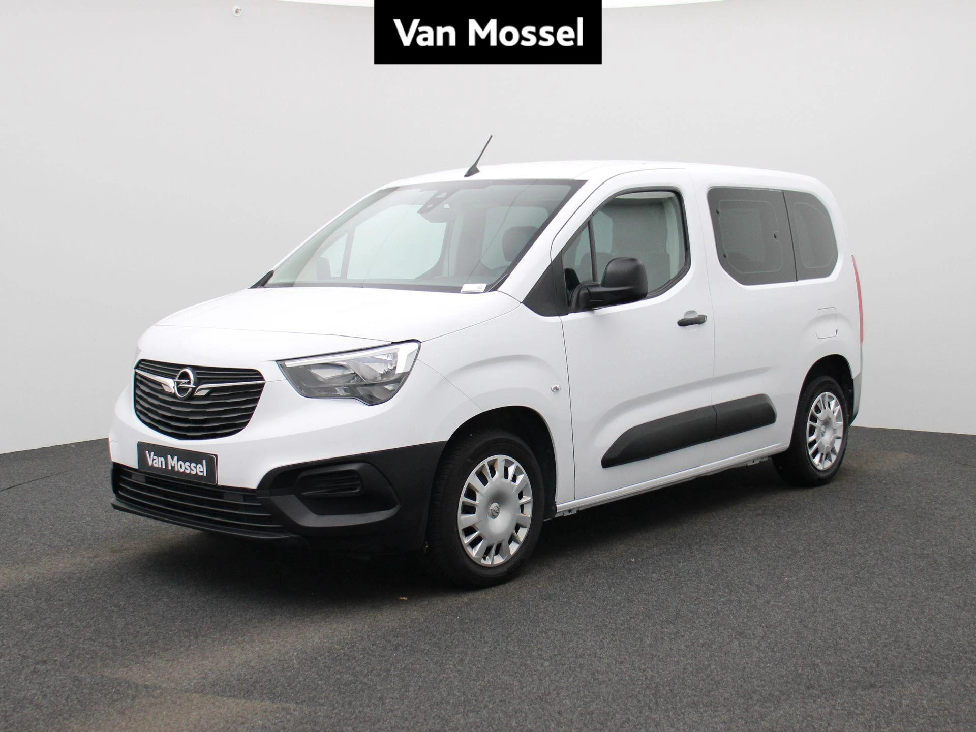 Opel-Combo Life-image-0