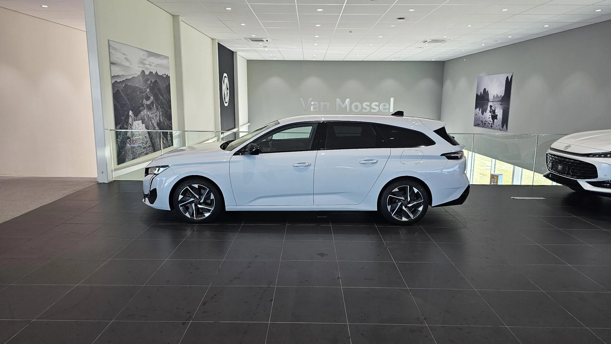 Peugeot 308 SW 1.6 Plug-in Hybrid 180 Allure Avantage