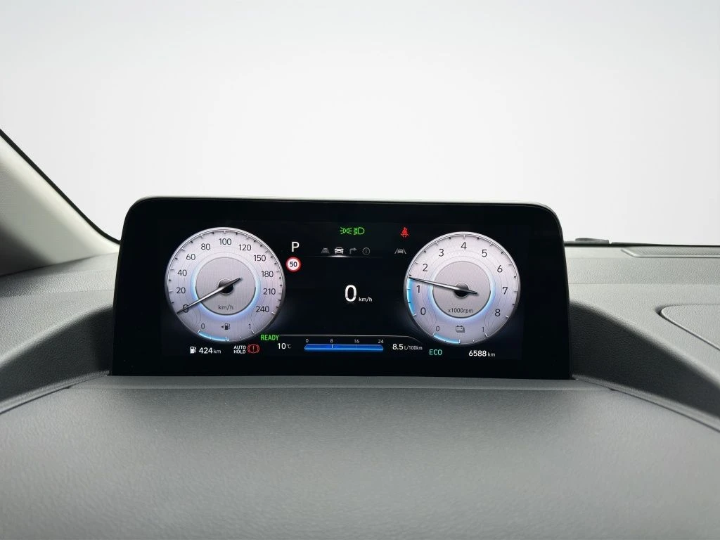 Hyundai-Staria-image-15