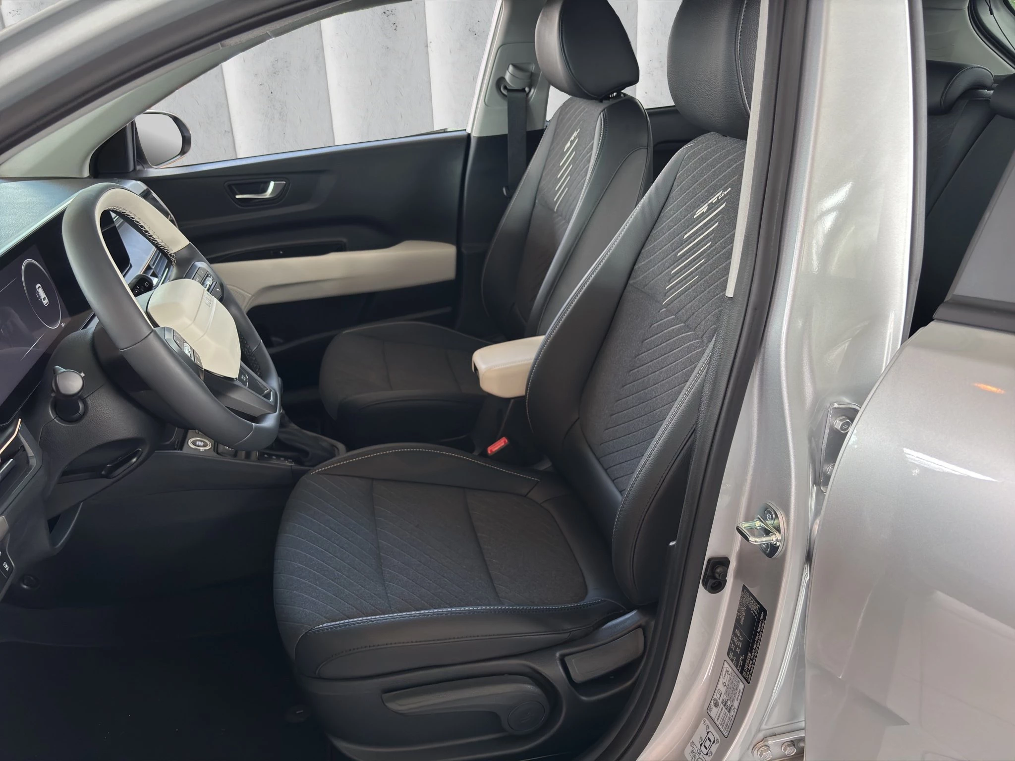 Kia Stonic GT-Line 1.0 T-GDI 48V DCT7 Sports Utility Vehicle. 85 kW. 5-türig