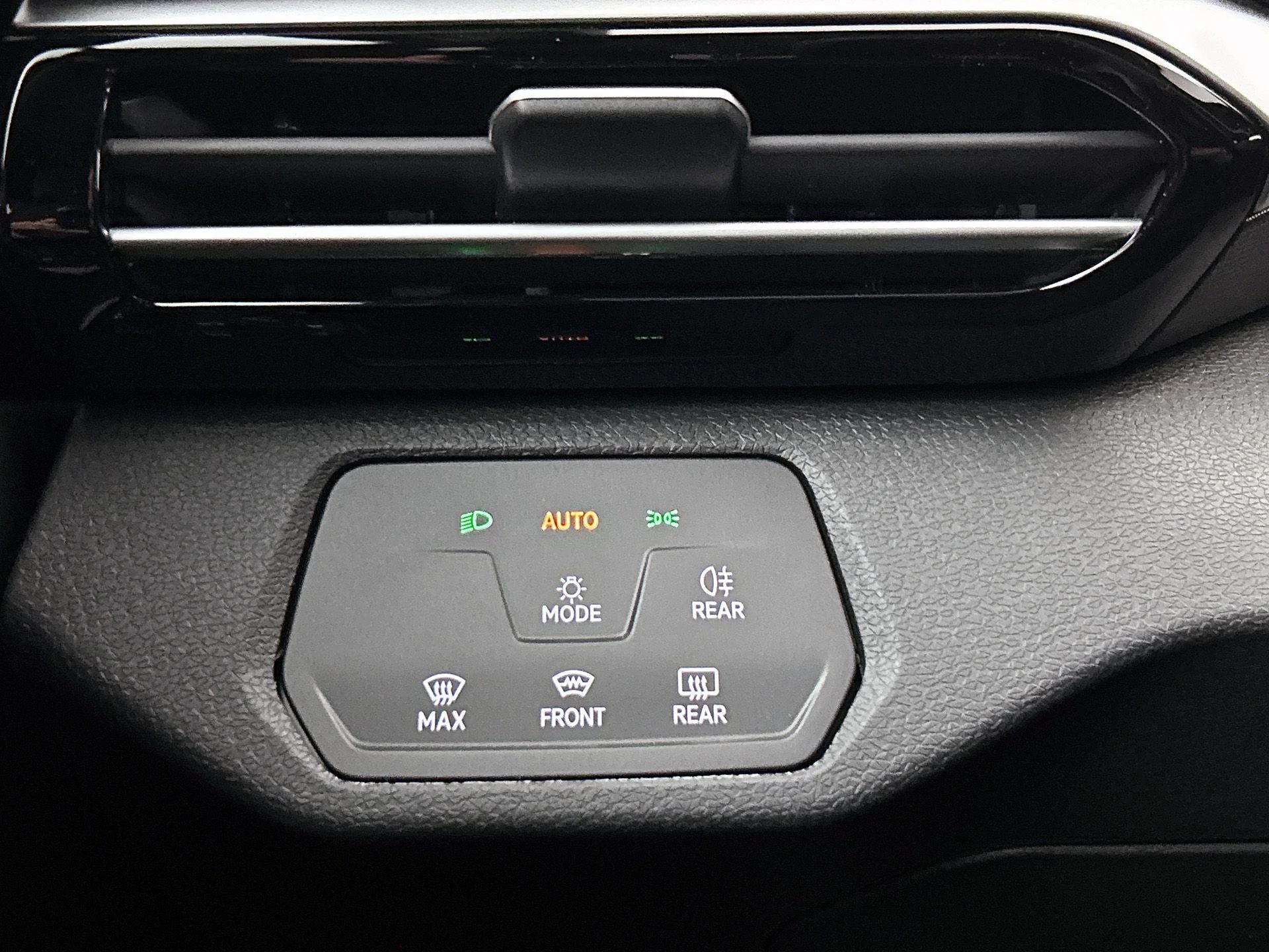 Volkswagen-ID.4-image-23