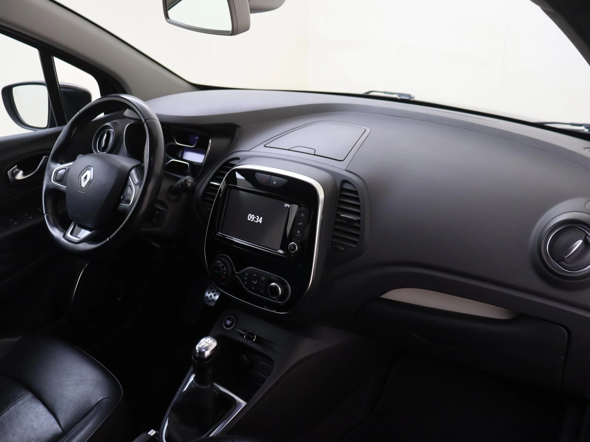 Renault-Captur-image-7