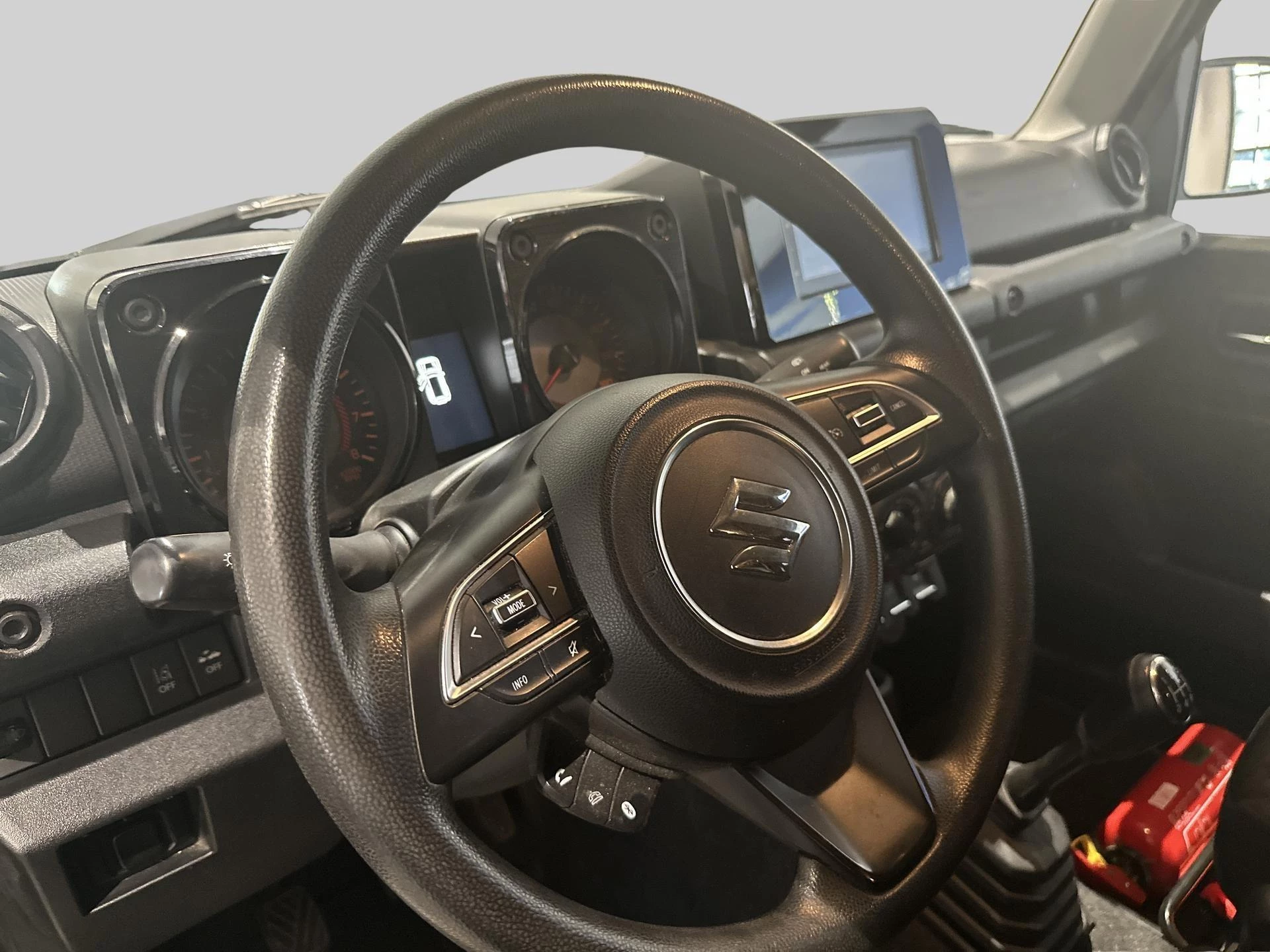 Suzuki-Jimny-image-8