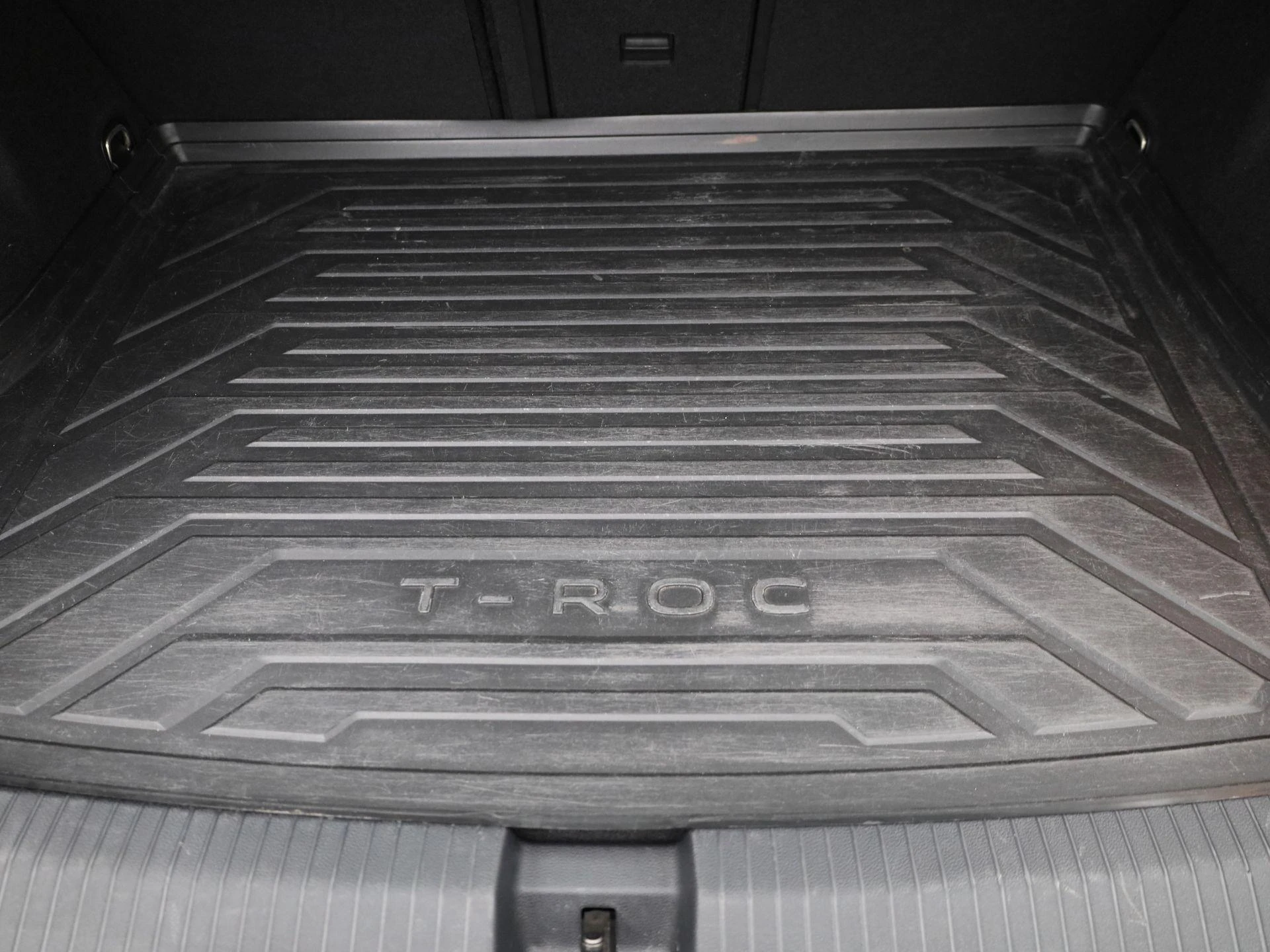 Volkswagen-T-Roc-image-11