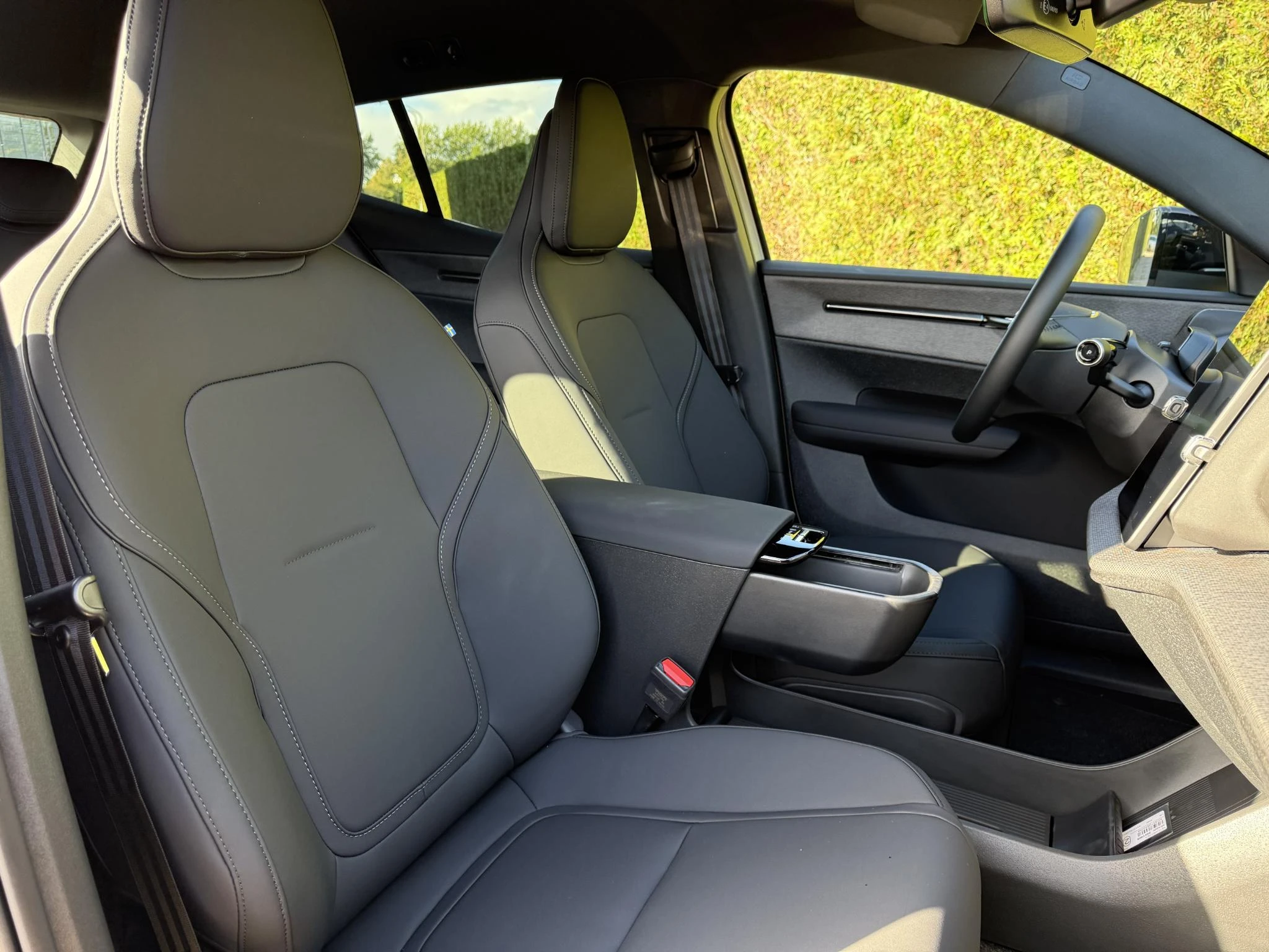 Volvo-EX30-image-13