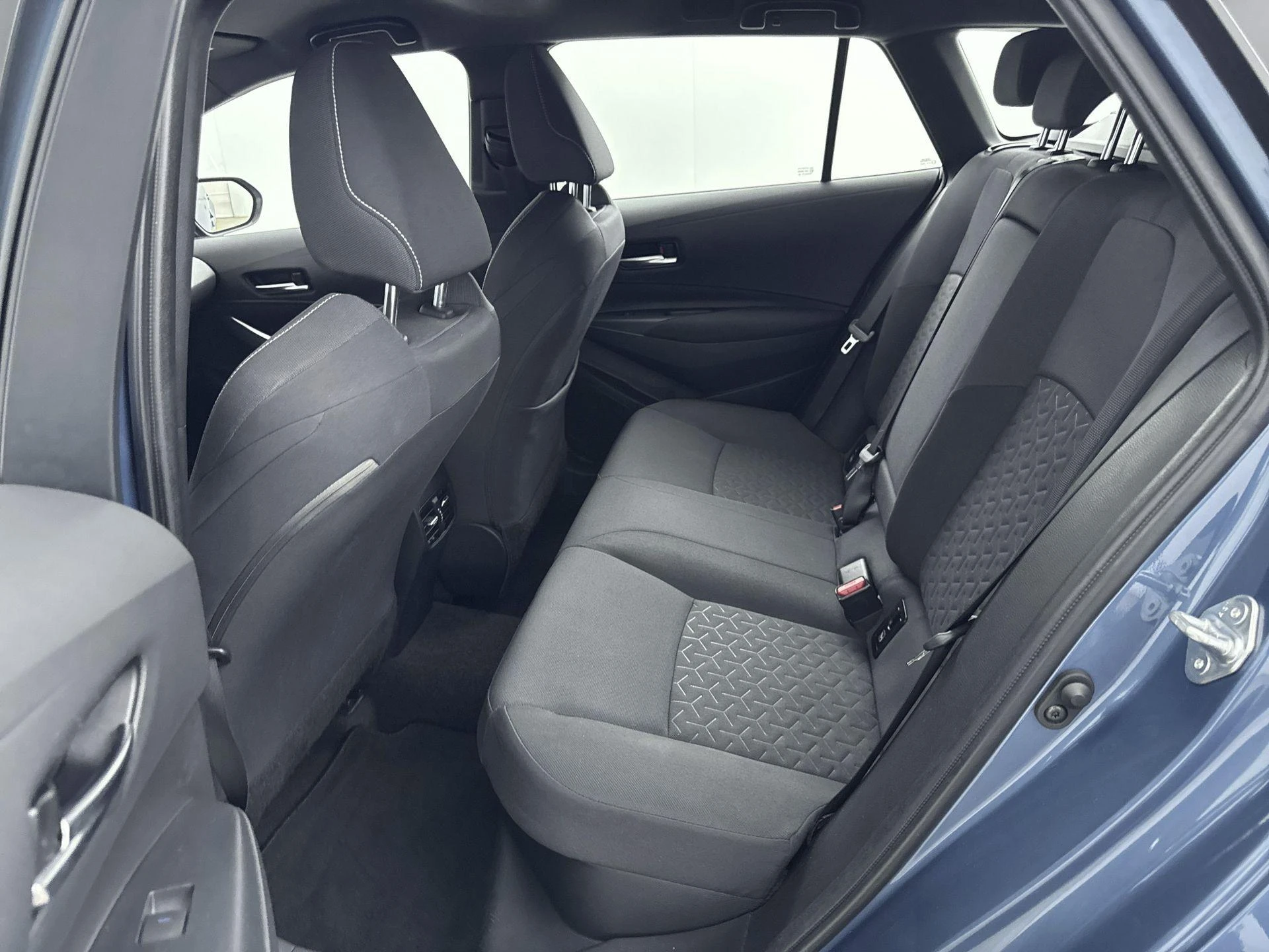 Toyota-Corolla Touring Sports-image-24