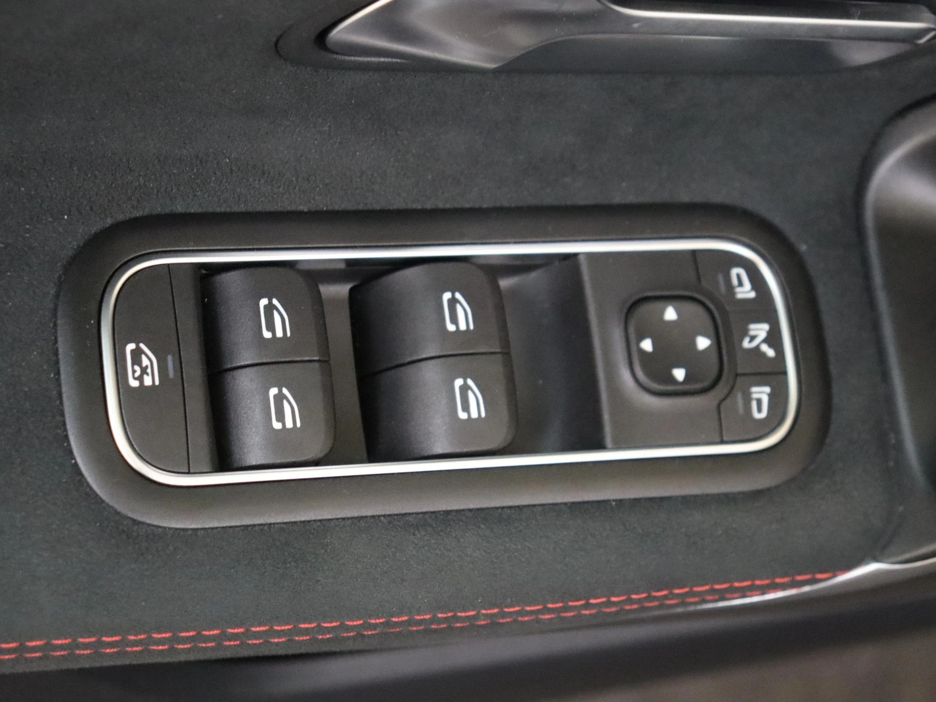 Mercedes-Benz-A-Klasse-image-26